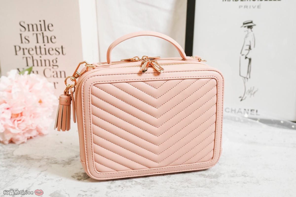 包X穿搭 粉嫩仙女系小資包款!ROBINMAY魔法貝兒手提包 雙側面 附兩款背帶變換 2.jpg 包X穿搭 粉嫩仙女系小資包款!ROBINMAY魔法貝兒手提包 雙側面 附兩款背帶變換 2.jpg