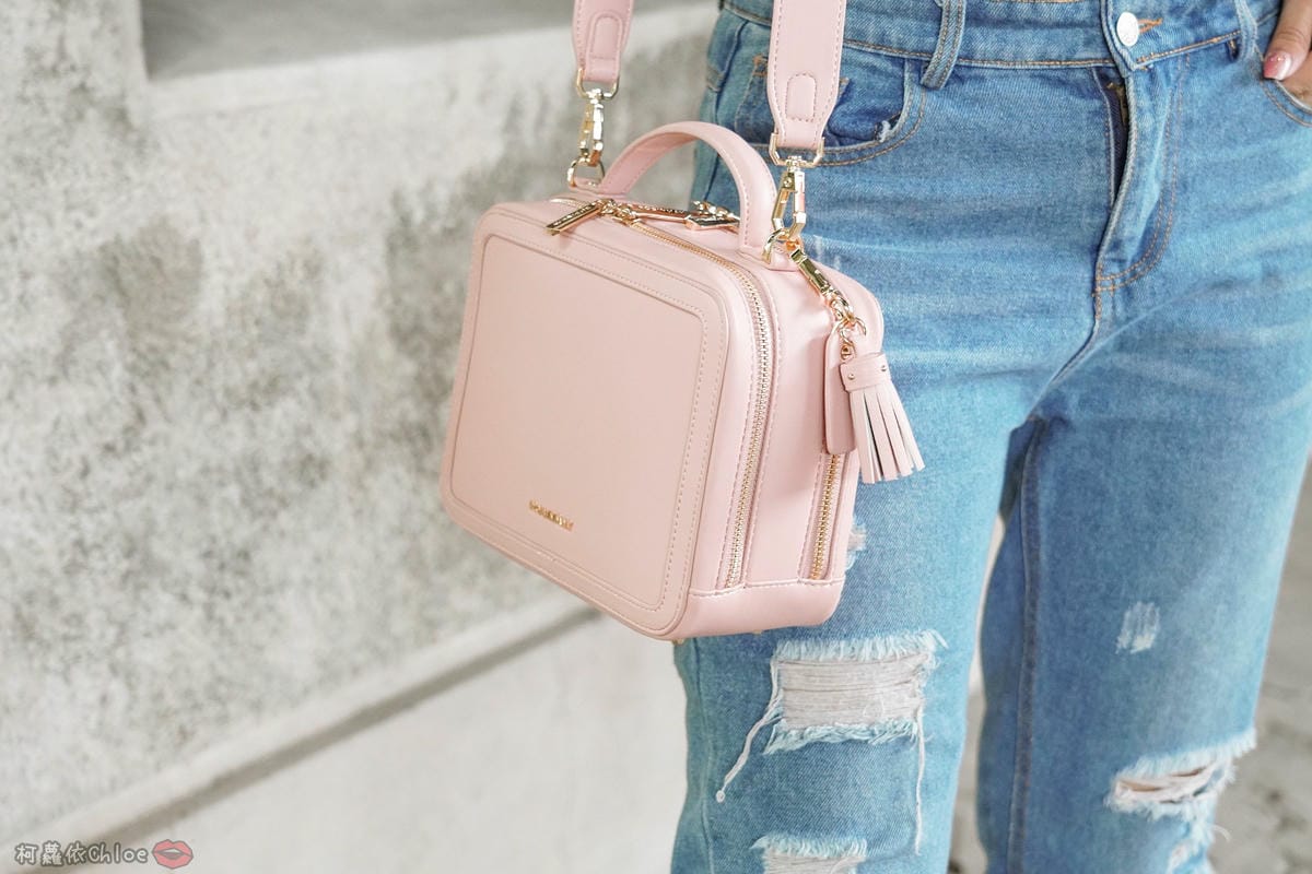 包X穿搭 粉嫩仙女系小資包款!ROBINMAY魔法貝兒手提包 雙側面 附兩款背帶變換 19.jpg 包X穿搭 粉嫩仙女系小資包款!ROBINMAY魔法貝兒手提包 雙側面 附兩款背帶變換 19.jpg