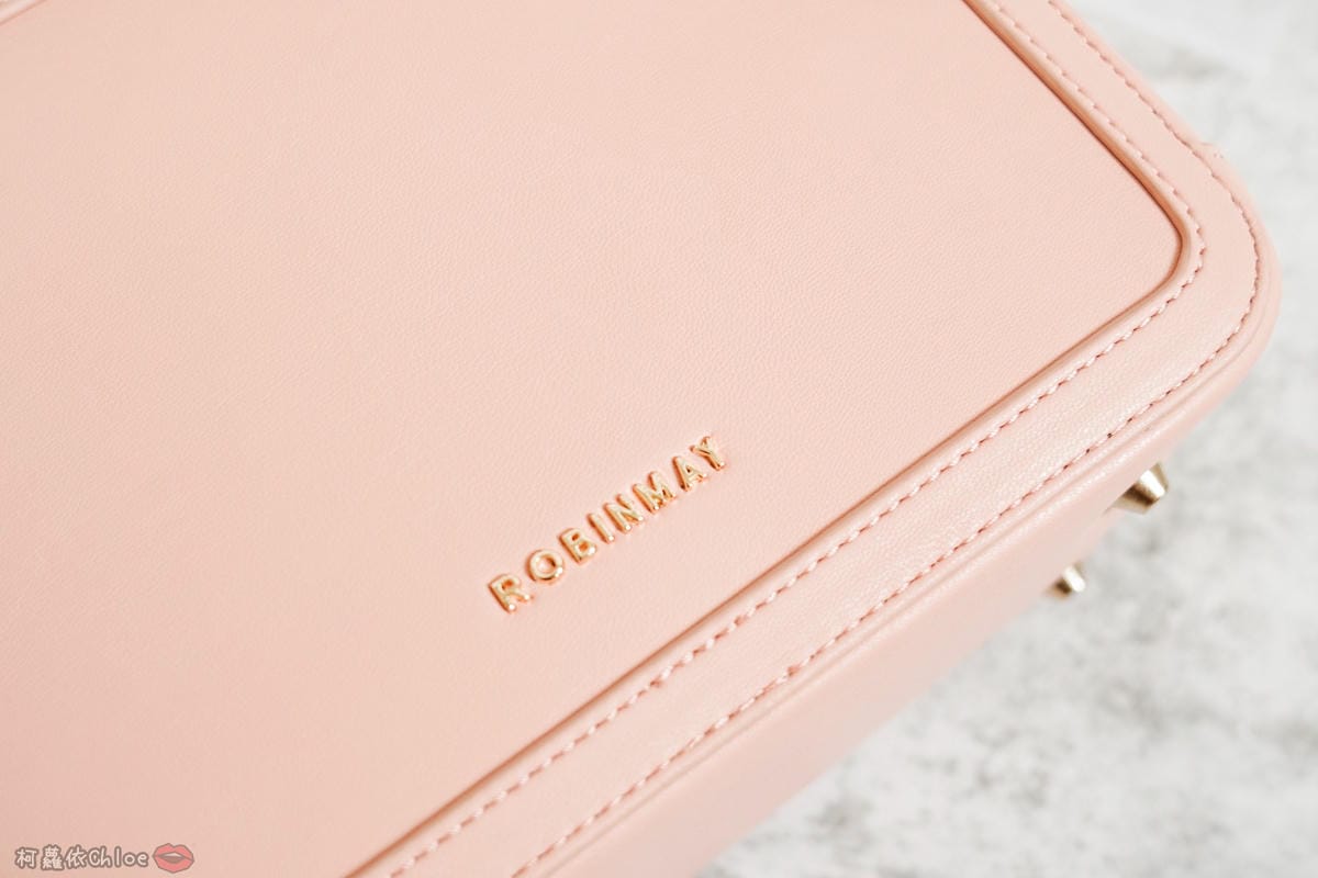 包X穿搭 粉嫩仙女系小資包款!ROBINMAY魔法貝兒手提包 雙側面 附兩款背帶變換 9.jpg 包X穿搭 粉嫩仙女系小資包款!ROBINMAY魔法貝兒手提包 雙側面 附兩款背帶變換 9.jpg