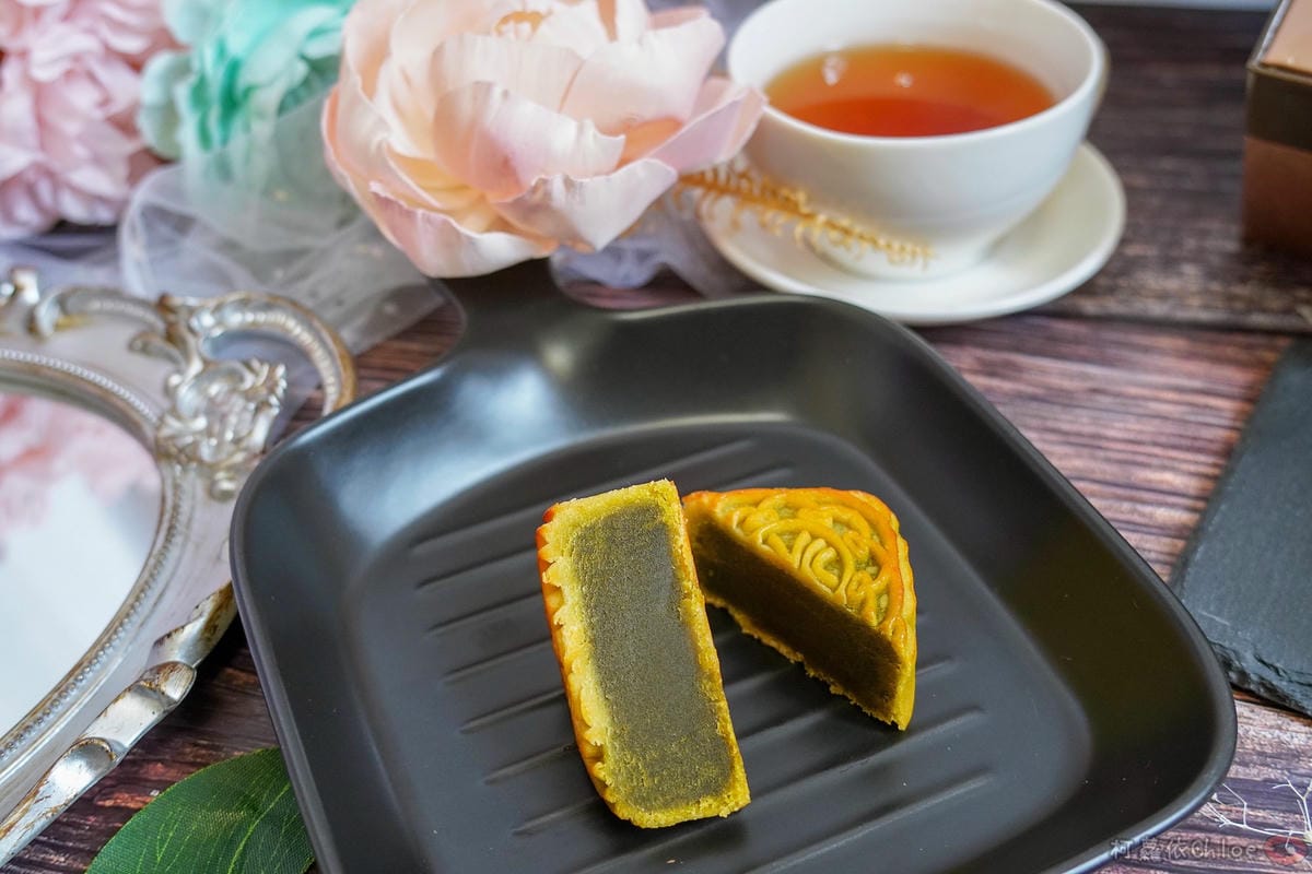 中秋月餅推薦 高雄漢來情月月餅風雅禮盒 結合在地食材八款口味一次滿足28.jpg