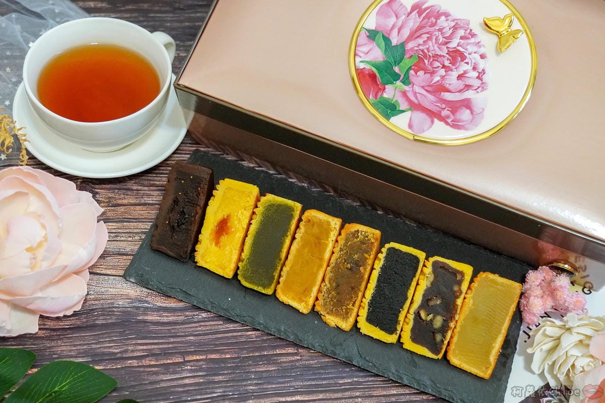 中秋月餅推薦 高雄漢來情月月餅風雅禮盒 結合在地食材八款口味一次滿足38.jpg