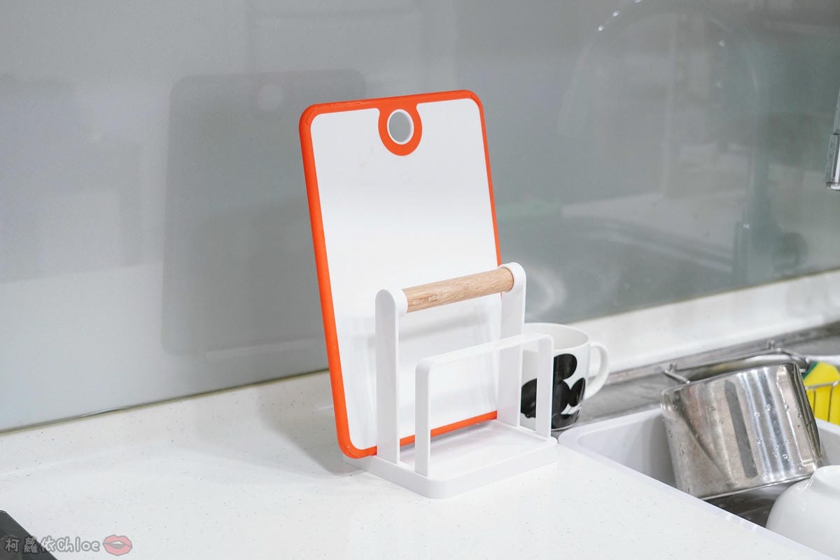 生活 特力屋好物分享 運用空間兼具品味質感的廚房收納 廚具收納架和風砧板立架19.jpg