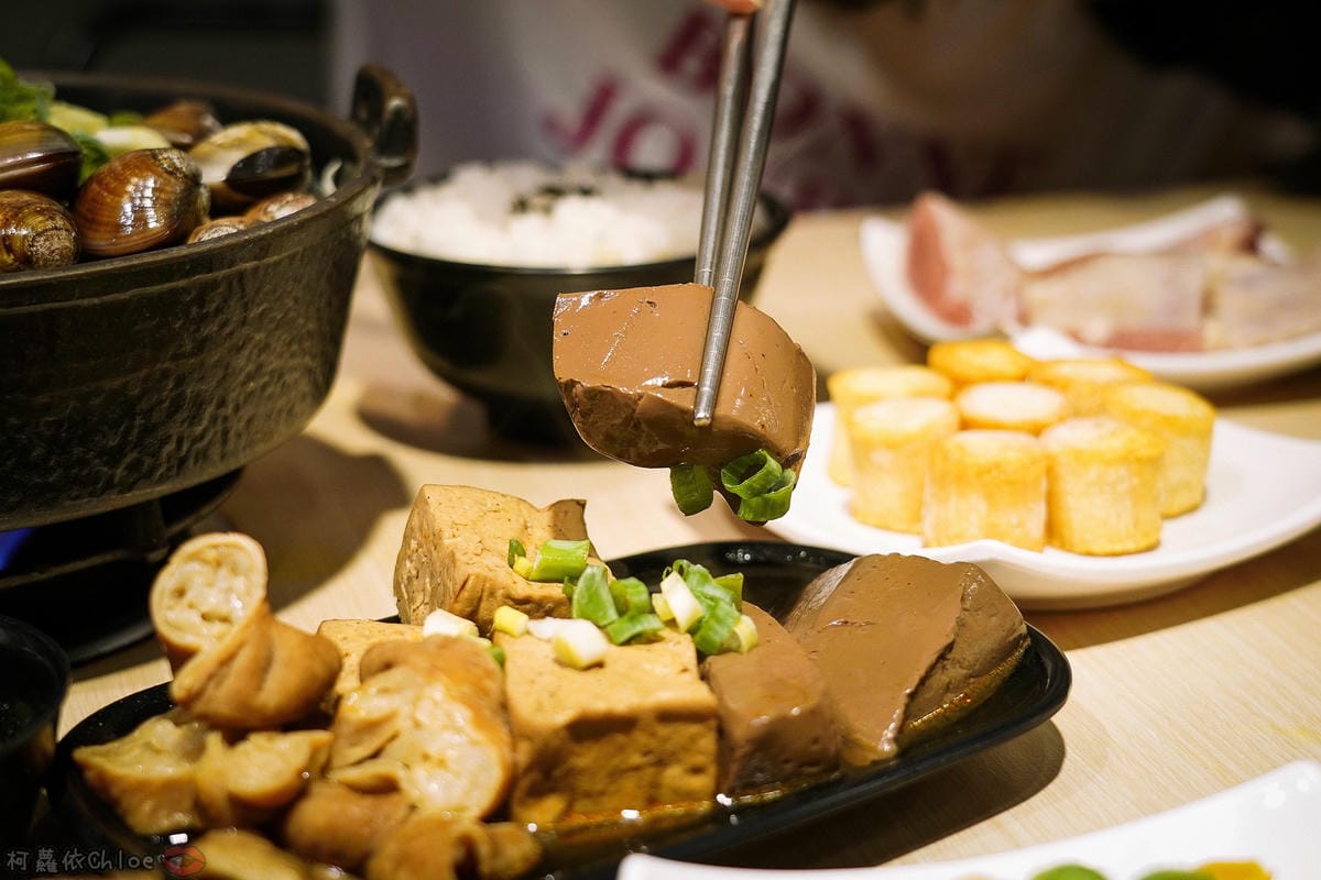 高雄三民區 茉荳獨享鍋 多種湯頭平價小火鍋 新推出燉燒鮮蛤鍋 滿滿蛤蠣超狂~44.jpg 高雄三民區 茉荳獨享鍋 多種湯頭平價小火鍋 新推出燉燒鮮蛤鍋 滿滿蛤蠣超狂~44.jpg