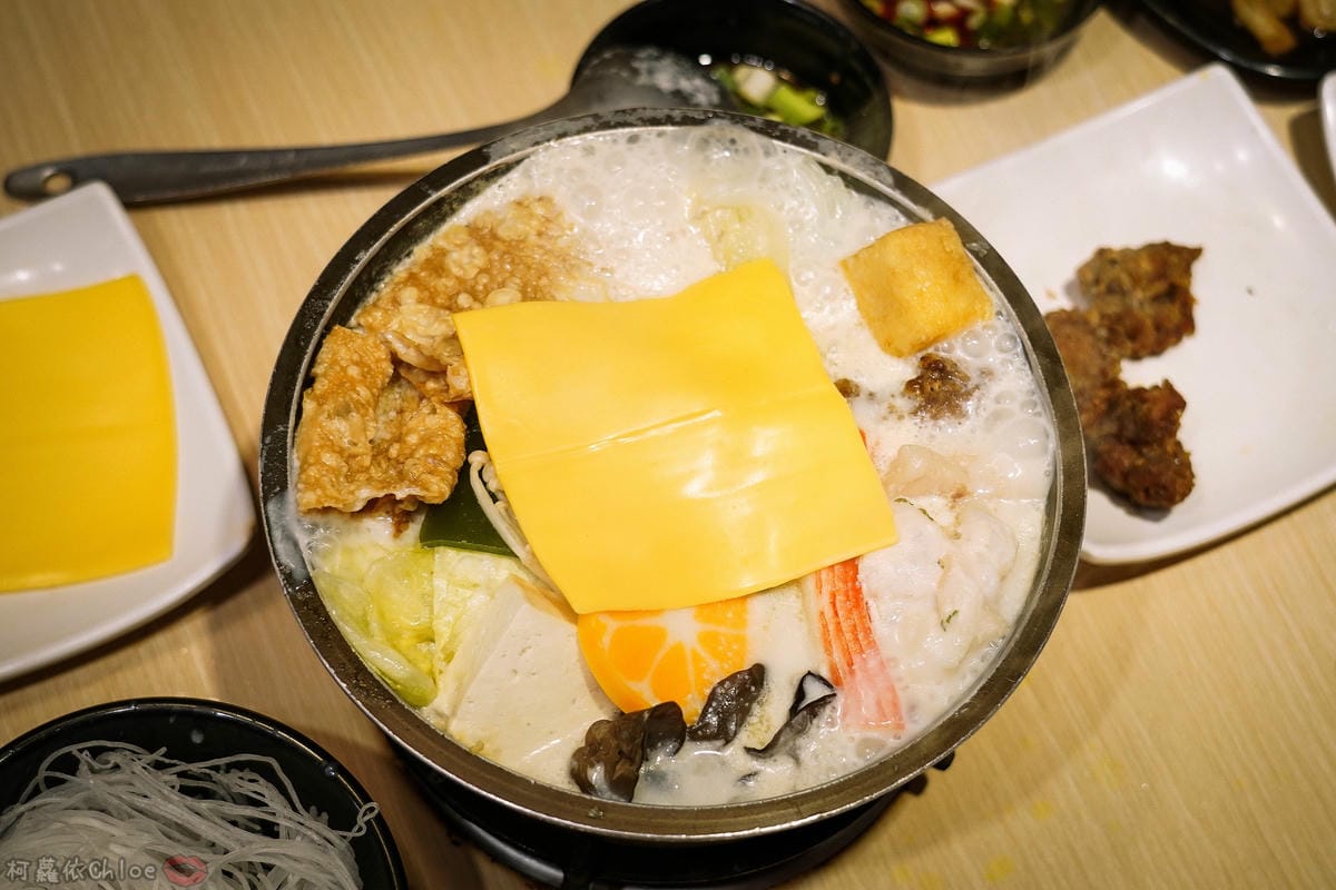 高雄三民區 茉荳獨享鍋 多種湯頭平價小火鍋 新推出燉燒鮮蛤鍋 滿滿蛤蠣超狂~28.jpg 高雄三民區 茉荳獨享鍋 多種湯頭平價小火鍋 新推出燉燒鮮蛤鍋 滿滿蛤蠣超狂~28.jpg