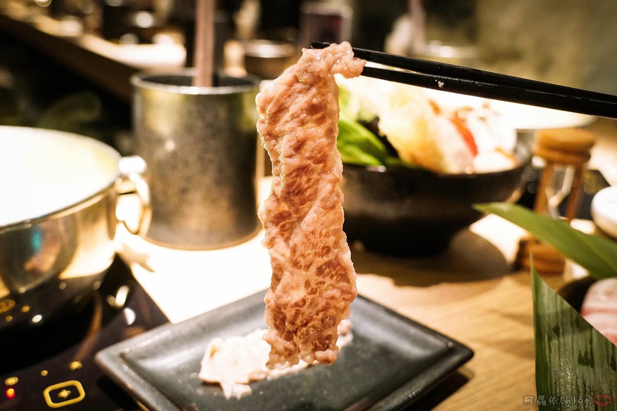 台北信義區 王鍋屋 - 酸白菜鍋專門店 昆布牛肉鍋登場!高端牛肉滿足饕客味蕾 經典海陸綜合必點帶皮黑毛豬五花20.jpg 台北信義區 王鍋屋 - 酸白菜鍋專門店 昆布牛肉鍋登場!高端牛肉滿足饕客味蕾 經典海陸綜合必點帶皮黑毛豬五花20.jpg