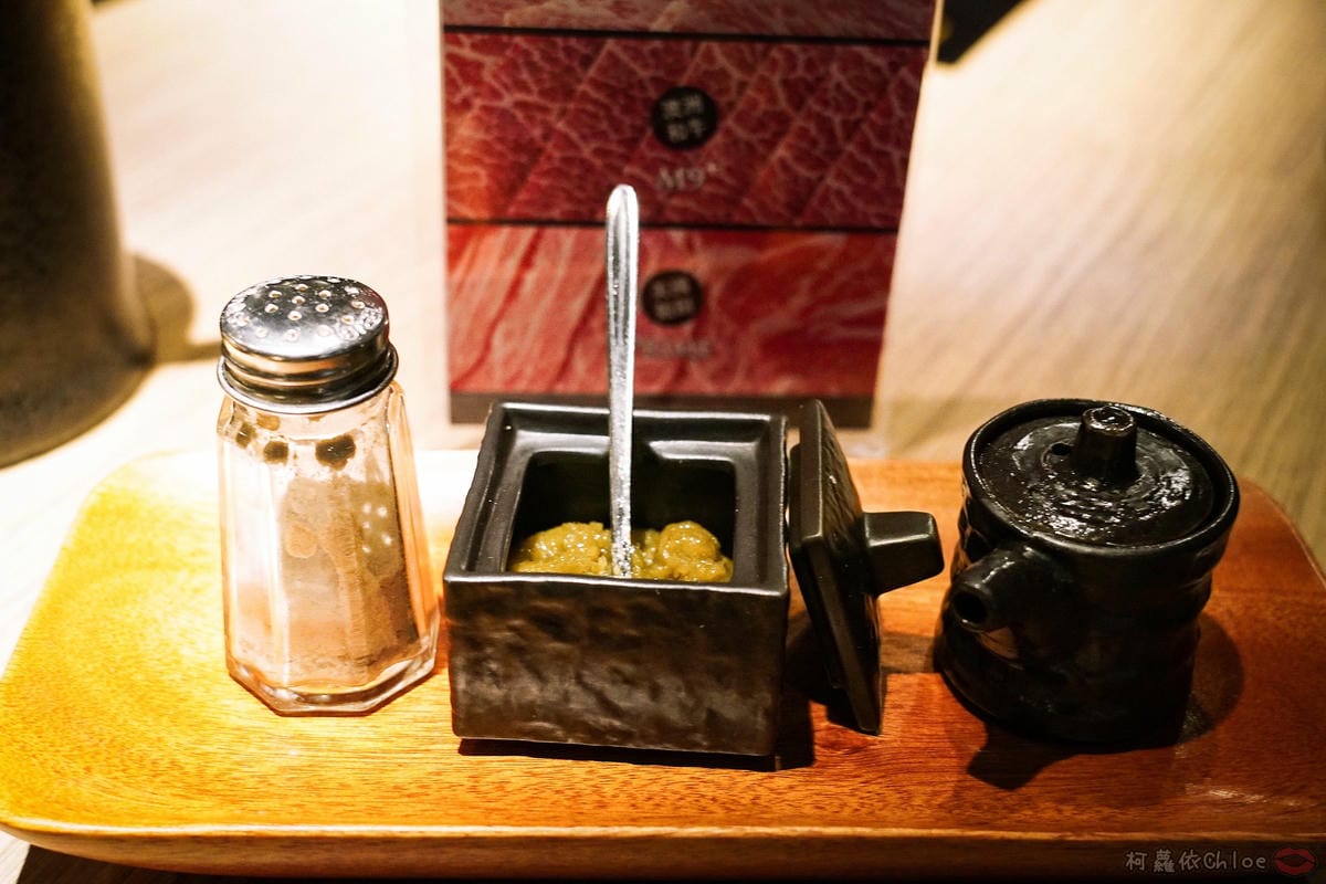 台北信義區 王鍋屋 - 酸白菜鍋專門店 昆布牛肉鍋登場!高端牛肉滿足饕客味蕾 經典海陸綜合必點帶皮黑毛豬五花12.jpg 台北信義區 王鍋屋 - 酸白菜鍋專門店 昆布牛肉鍋登場!高端牛肉滿足饕客味蕾 經典海陸綜合必點帶皮黑毛豬五花12.jpg