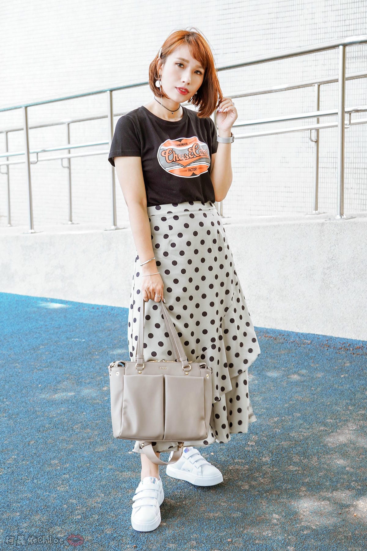 穿搭 穿搭經典鞋款 小白鞋!!怎麼搭都好看 FILA厚底甜品魔鬼氈白色休閒鞋15.jpg 穿搭 穿搭經典鞋款 小白鞋!!怎麼搭都好看 FILA厚底甜品魔鬼氈白色休閒鞋15.jpg