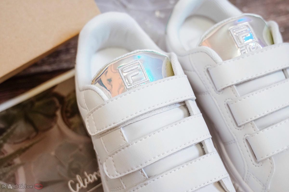 穿搭 穿搭經典鞋款 小白鞋!!怎麼搭都好看 FILA厚底甜品魔鬼氈白色休閒鞋5.jpg 穿搭 穿搭經典鞋款 小白鞋!!怎麼搭都好看 FILA厚底甜品魔鬼氈白色休閒鞋5.jpg