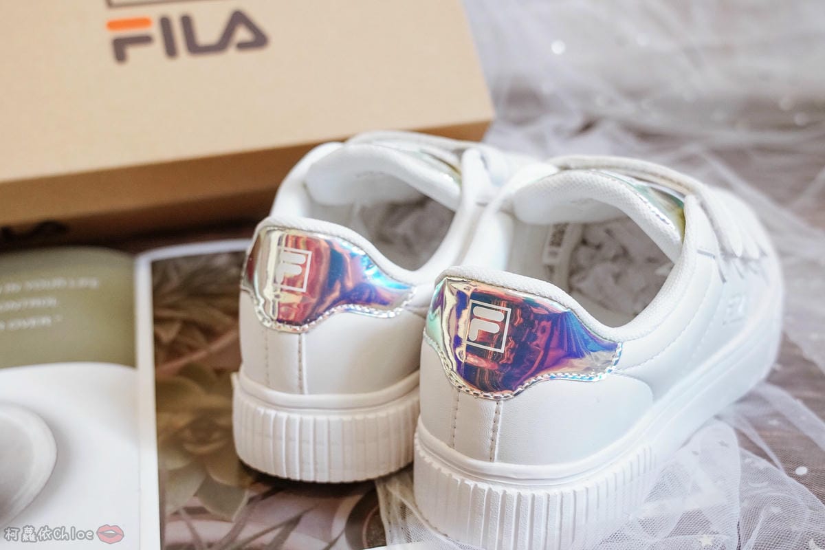 穿搭 穿搭經典鞋款 小白鞋!!怎麼搭都好看 FILA厚底甜品魔鬼氈白色休閒鞋3.jpg 穿搭 穿搭經典鞋款 小白鞋!!怎麼搭都好看 FILA厚底甜品魔鬼氈白色休閒鞋3.jpg