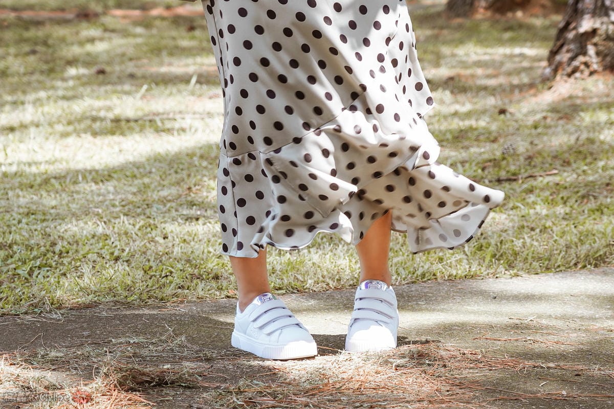 穿搭 穿搭經典鞋款 小白鞋!!怎麼搭都好看 FILA厚底甜品魔鬼氈白色休閒鞋16.jpg 穿搭 穿搭經典鞋款 小白鞋!!怎麼搭都好看 FILA厚底甜品魔鬼氈白色休閒鞋16.jpg