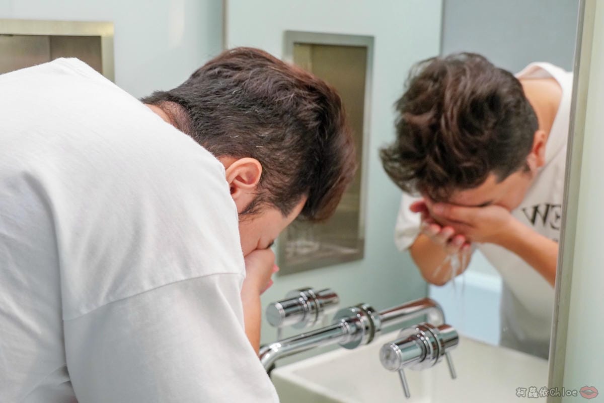 型男保養 男研堂多爪毛孔深卸液胺基酸多功能洗面乳 清潔多一步驟 油光OUT 清爽淨透有面子15.jpg 型男保養 男研堂多爪毛孔深卸液胺基酸多功能洗面乳 清潔多一步驟 油光OUT 清爽淨透有面子15.jpg