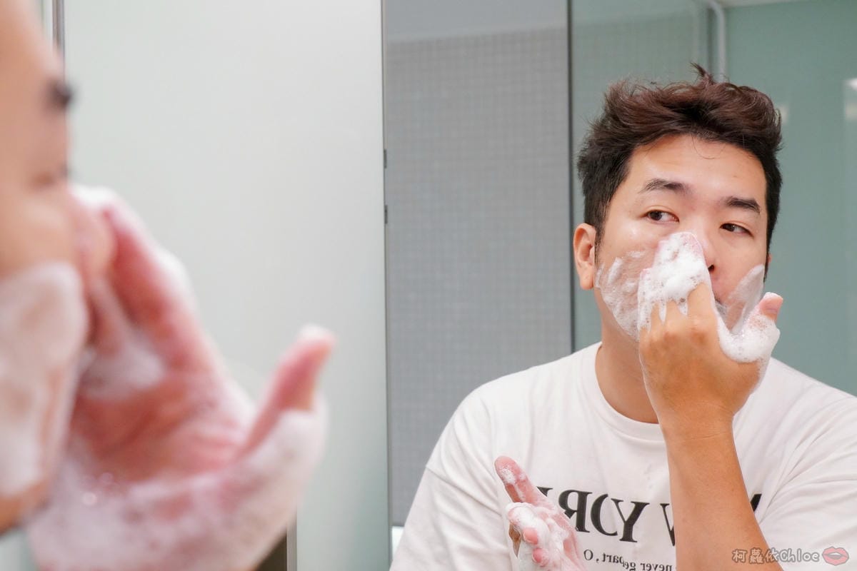 型男保養 男研堂多爪毛孔深卸液胺基酸多功能洗面乳 清潔多一步驟 油光OUT 清爽淨透有面子21.jpg 型男保養 男研堂多爪毛孔深卸液胺基酸多功能洗面乳 清潔多一步驟 油光OUT 清爽淨透有面子21.jpg