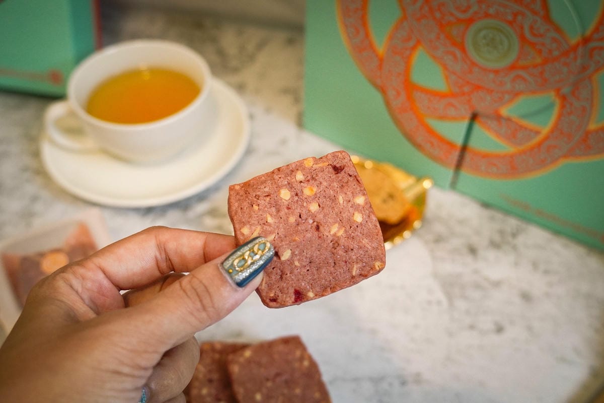 百年餅舖喜餅試吃 陳允宝泉真情雙層禮盒 香Q餅 御丹波招牌必吃 時尚美味的新境界18.JPG 百年餅舖喜餅試吃 陳允宝泉真情雙層禮盒 香Q餅 御丹波招牌必吃 時尚美味的新境界18.JPG