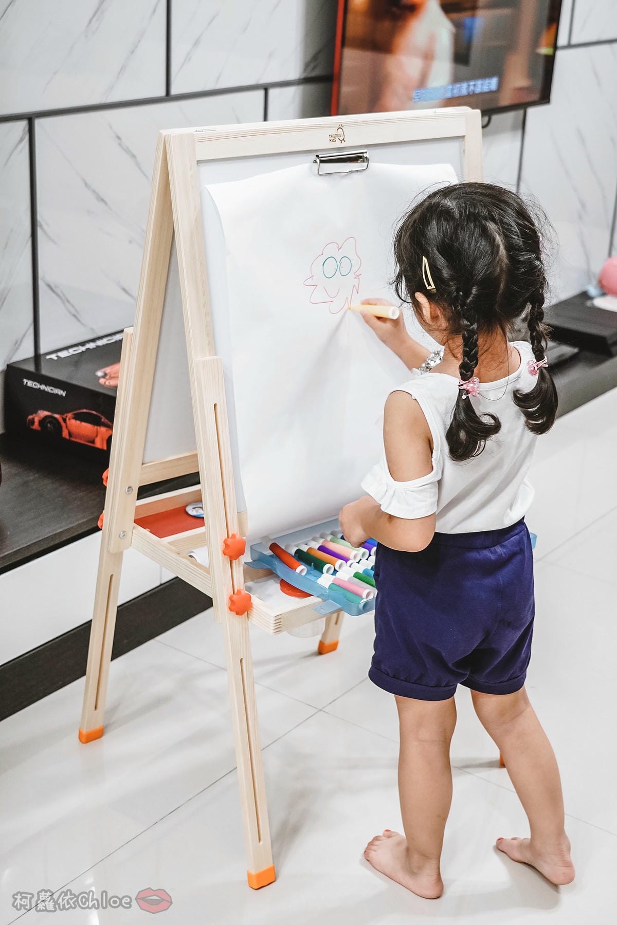 親子好物開箱 Teamson Kids小藝術家梵谷兒童雙面畫架-紅 高質感三用畫板 可調整高度 (限時開團32.jpg 親子好物開箱 Teamson Kids小藝術家梵谷兒童雙面畫架-紅 高質感三用畫板 可調整高度 (限時開團32.jpg