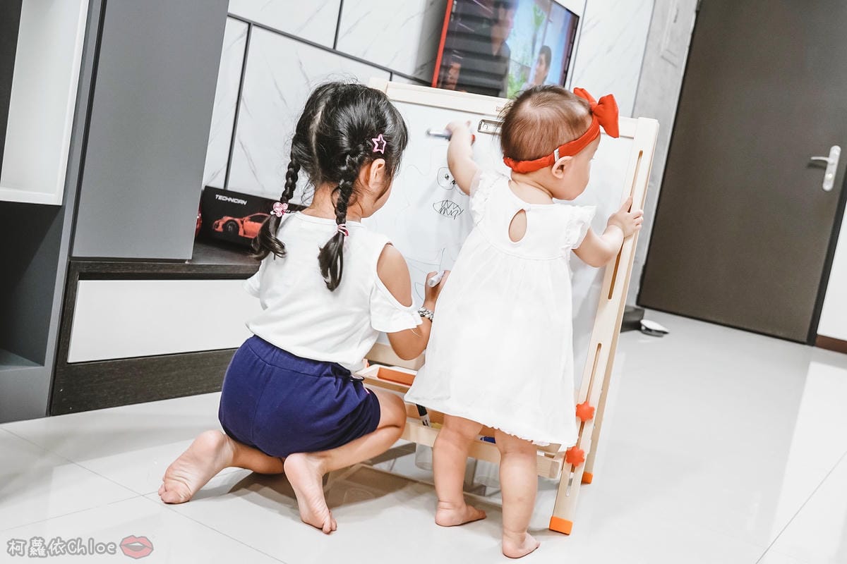 親子好物開箱 Teamson Kids小藝術家梵谷兒童雙面畫架-紅 高質感三用畫板 可調整高度 (限時開團20.jpg 親子好物開箱 Teamson Kids小藝術家梵谷兒童雙面畫架-紅 高質感三用畫板 可調整高度 (限時開團20.jpg