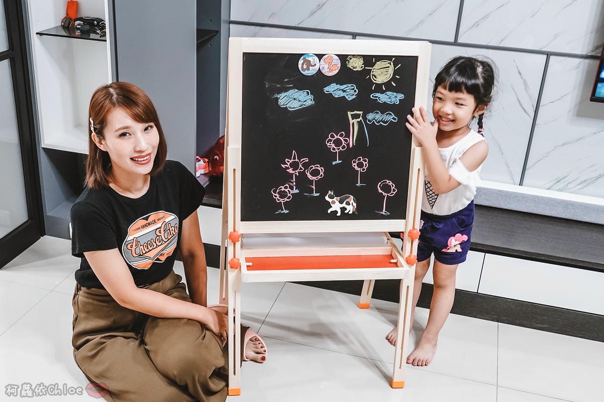 親子好物開箱 Teamson Kids小藝術家梵谷兒童雙面畫架-紅 高質感三用畫板 可調整高度 (限時開團41.jpg 親子好物開箱 Teamson Kids小藝術家梵谷兒童雙面畫架-紅 高質感三用畫板 可調整高度 (限時開團41.jpg