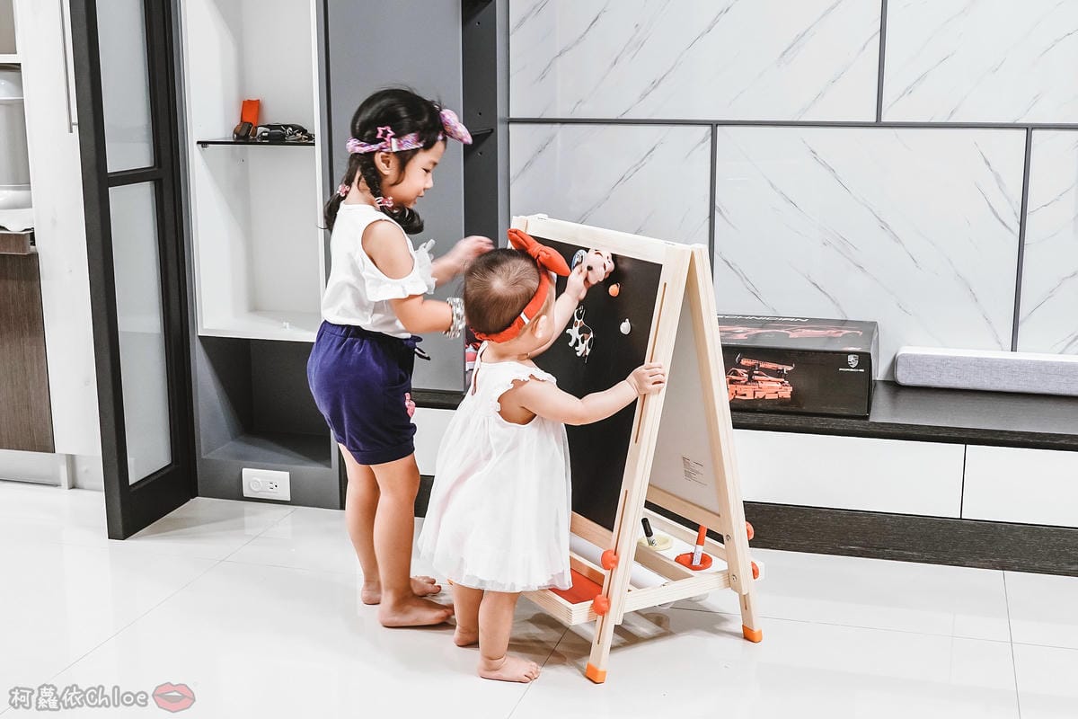 親子好物開箱 Teamson Kids小藝術家梵谷兒童雙面畫架-紅 高質感三用畫板 可調整高度 (限時開團25.jpg 親子好物開箱 Teamson Kids小藝術家梵谷兒童雙面畫架-紅 高質感三用畫板 可調整高度 (限時開團25.jpg