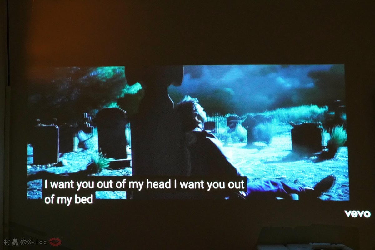 開箱 ViewSonic M1+ WVGA 360度無線巧攜投影機 迷你輕巧實用性超高!無線投影讓我追劇更享受!家庭娛樂、商務、露營適用25A.jpg 開箱 ViewSonic M1+ WVGA 360度無線巧攜投影機 迷你輕巧實用性超高!無線投影讓我追劇更享受!家庭娛樂、商務、露營適用25A.jpg