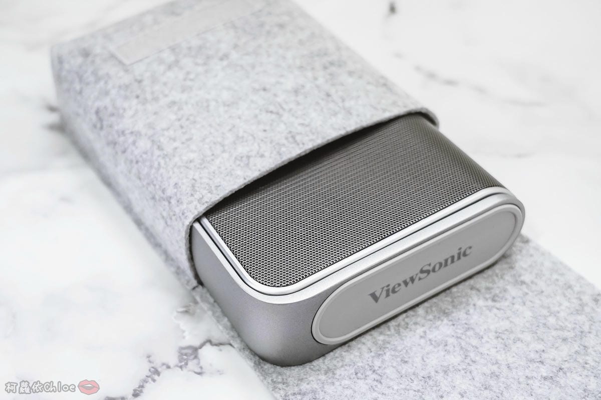 開箱 ViewSonic M1+ WVGA 360度無線巧攜投影機 迷你輕巧實用性超高!無線投影讓我追劇更享受!家庭娛樂、商務、露營適用3.jpg 開箱 ViewSonic M1+ WVGA 360度無線巧攜投影機 迷你輕巧實用性超高!無線投影讓我追劇更享受!家庭娛樂、商務、露營適用3.jpg