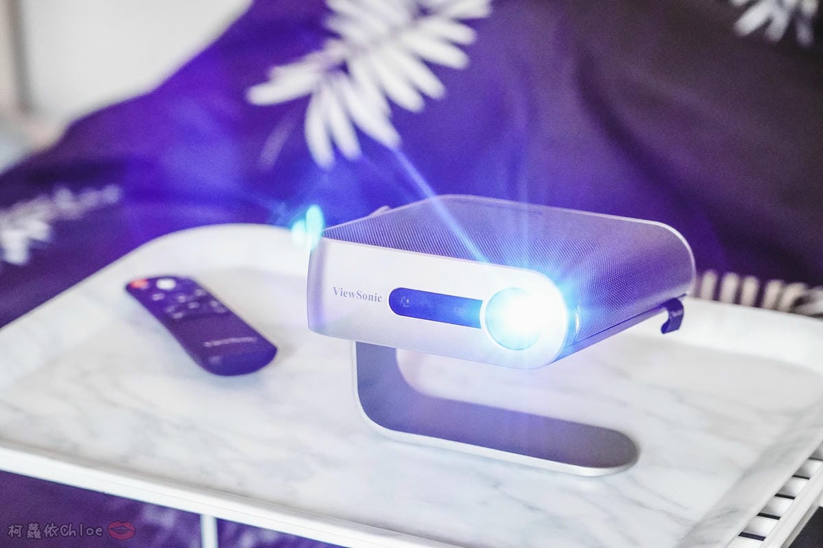 開箱 ViewSonic M1+ WVGA 360度無線巧攜投影機 迷你輕巧實用性超高!無線投影讓我追劇更享受!家庭娛樂、商務、露營適用30.jpg 開箱 ViewSonic M1+ WVGA 360度無線巧攜投影機 迷你輕巧實用性超高!無線投影讓我追劇更享受!家庭娛樂、商務、露營適用30.jpg