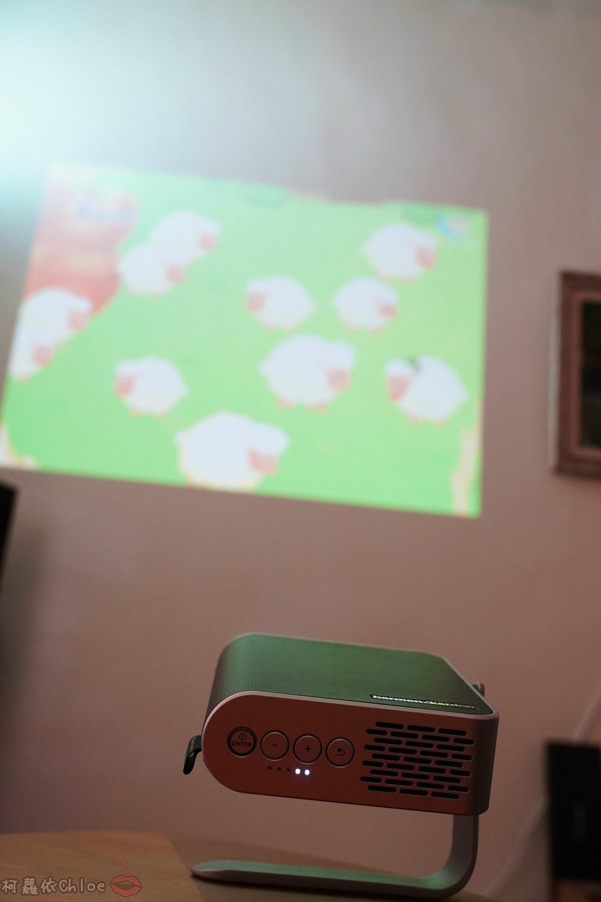 開箱 ViewSonic M1+ WVGA 360度無線巧攜投影機 迷你輕巧實用性超高!無線投影讓我追劇更享受!家庭娛樂、商務、露營適用36.jpg 開箱 ViewSonic M1+ WVGA 360度無線巧攜投影機 迷你輕巧實用性超高!無線投影讓我追劇更享受!家庭娛樂、商務、露營適用36.jpg