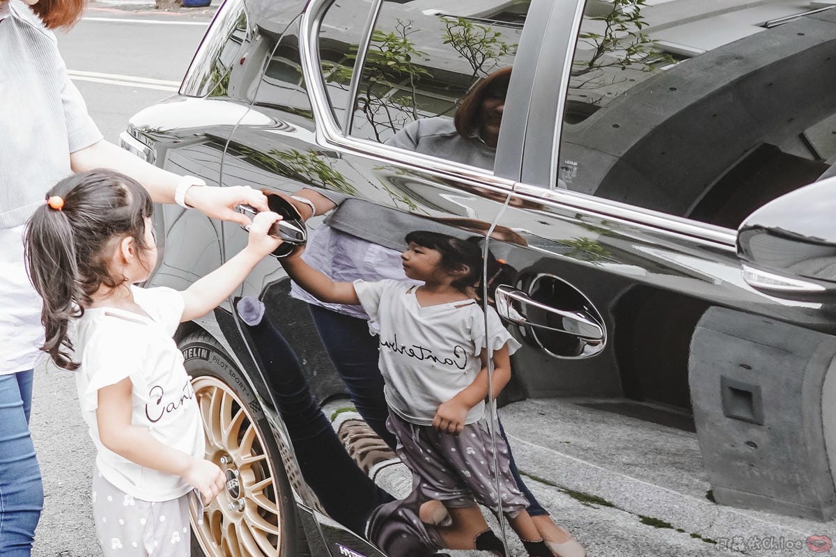 士林汽車美容推薦 MOC墨刻鍍膜 頂級鍍膜工藝 安全無毒 讓愛車亮晶晶 全家出遊超安心50.jpg 士林汽車美容推薦 MOC墨刻鍍膜 頂級鍍膜工藝 安全無毒 讓愛車亮晶晶 全家出遊超安心50.jpg