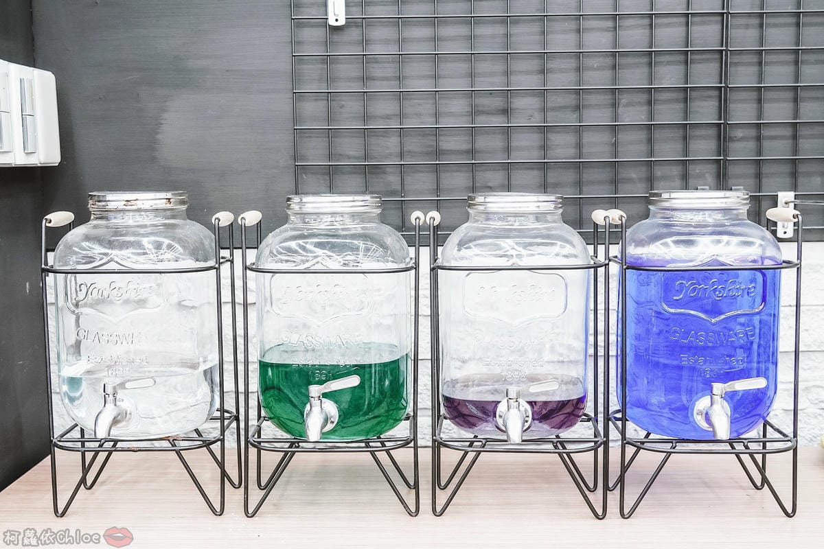 士林汽車美容推薦 MOC墨刻鍍膜 頂級鍍膜工藝 安全無毒 讓愛車亮晶晶 全家出遊超安心9.jpg 士林汽車美容推薦 MOC墨刻鍍膜 頂級鍍膜工藝 安全無毒 讓愛車亮晶晶 全家出遊超安心9.jpg