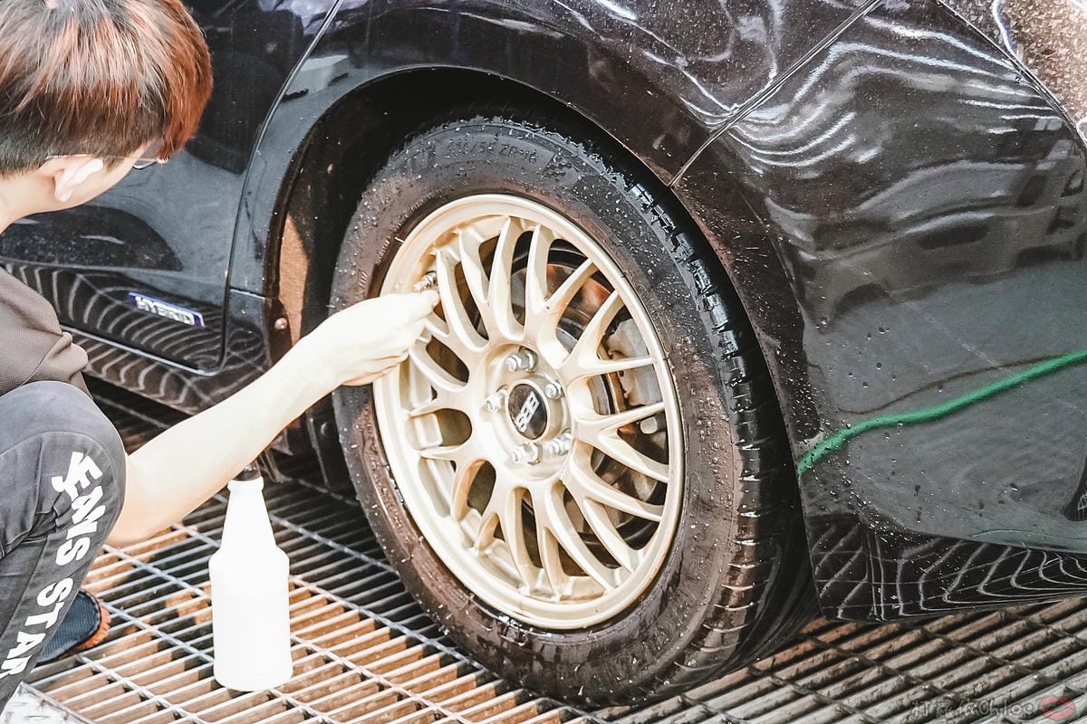 士林汽車美容推薦 MOC墨刻鍍膜 頂級鍍膜工藝 安全無毒 讓愛車亮晶晶 全家出遊超安心21.jpg 士林汽車美容推薦 MOC墨刻鍍膜 頂級鍍膜工藝 安全無毒 讓愛車亮晶晶 全家出遊超安心21.jpg