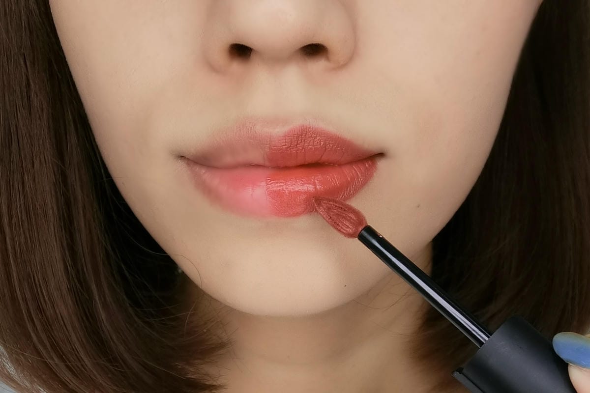 巴黎萊雅 持色印記空氣吻唇露 #129試色分享4.jpg 巴黎萊雅 持色印記空氣吻唇露 #129試色分享4.jpg