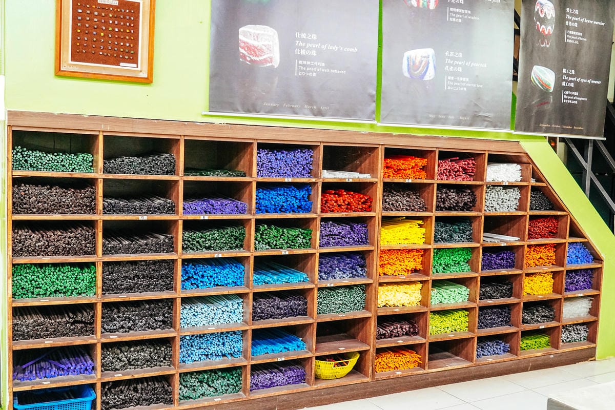 屏東一日遊｜台灣好行508屏北線這樣玩最對味！親子深度放電之旅 山川琉璃吊橋 手作琉璃珠DIY 三地門工藝村 六堆客家噴泉玩樂 客家檳榔扇彩繪DIY35.jpg