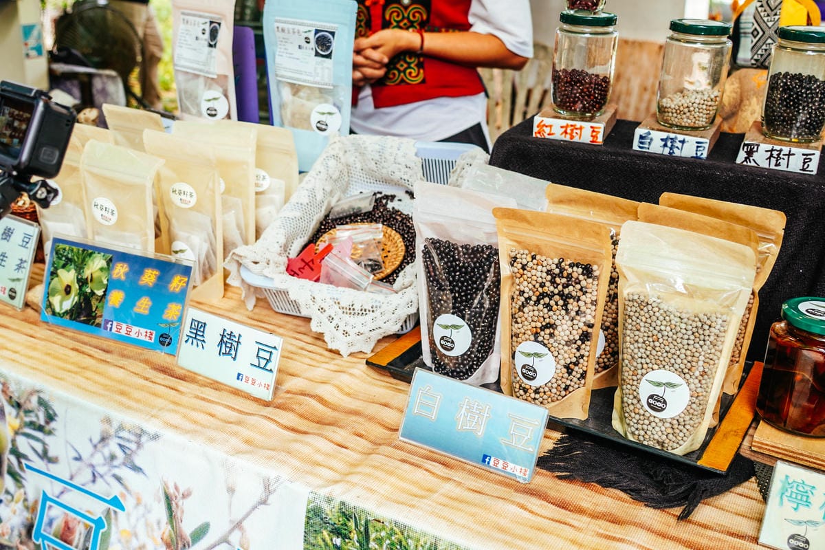 屏東一日遊｜台灣好行508屏北線這樣玩最對味！親子深度放電之旅 山川琉璃吊橋 手作琉璃珠DIY 三地門工藝村 六堆客家噴泉玩樂 客家檳榔扇彩繪DIY21.jpg