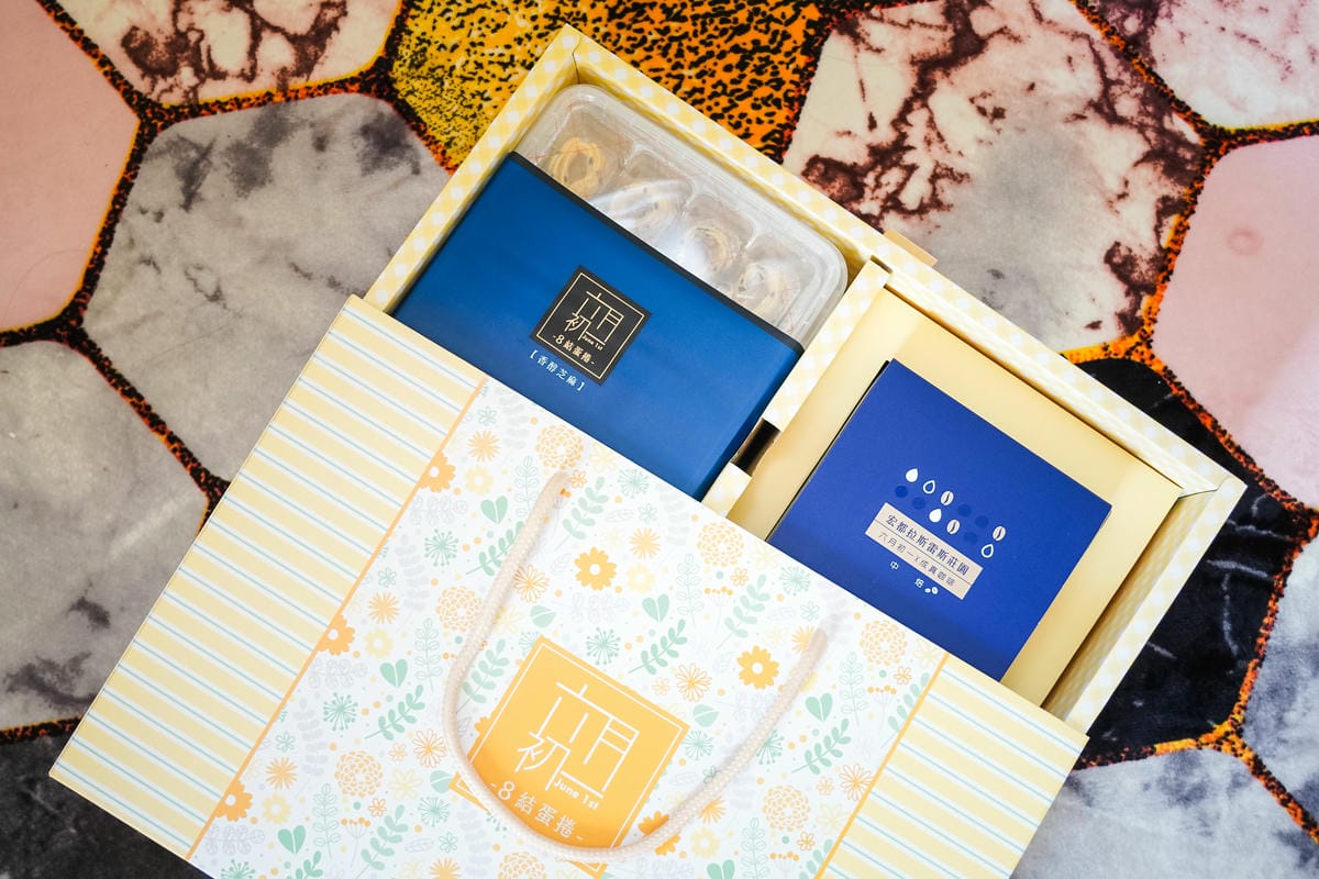 彌月禮盒推薦 六月初一8結雙蜜彌月禮盒 8結聯名咖啡彌月禮盒 心目中最好吃又暖心的蛋捲7.jpg 彌月禮盒推薦 六月初一8結雙蜜彌月禮盒 8結聯名咖啡彌月禮盒 心目中最好吃又暖心的蛋捲7.jpg