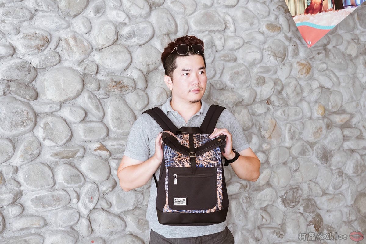環保時尚包 SOLIS防撥水後背包 工作 休閒都適合的機能性筆電背包20.jpg