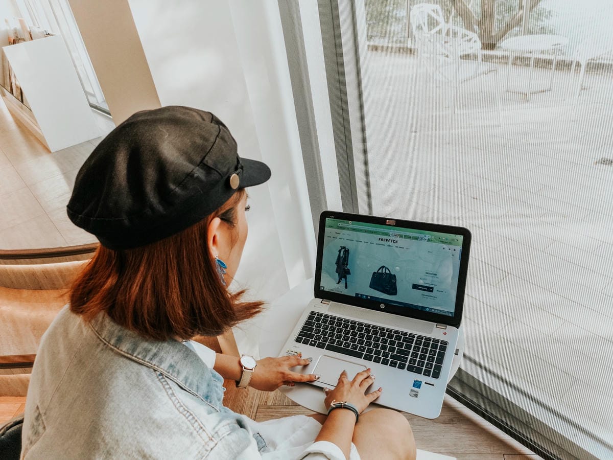 購物教學 FARFETCH黑五折扣優惠省很大!國外精品輕鬆購1.jpg 購物教學 FARFETCH黑五折扣優惠省很大!國外精品輕鬆購1.jpg