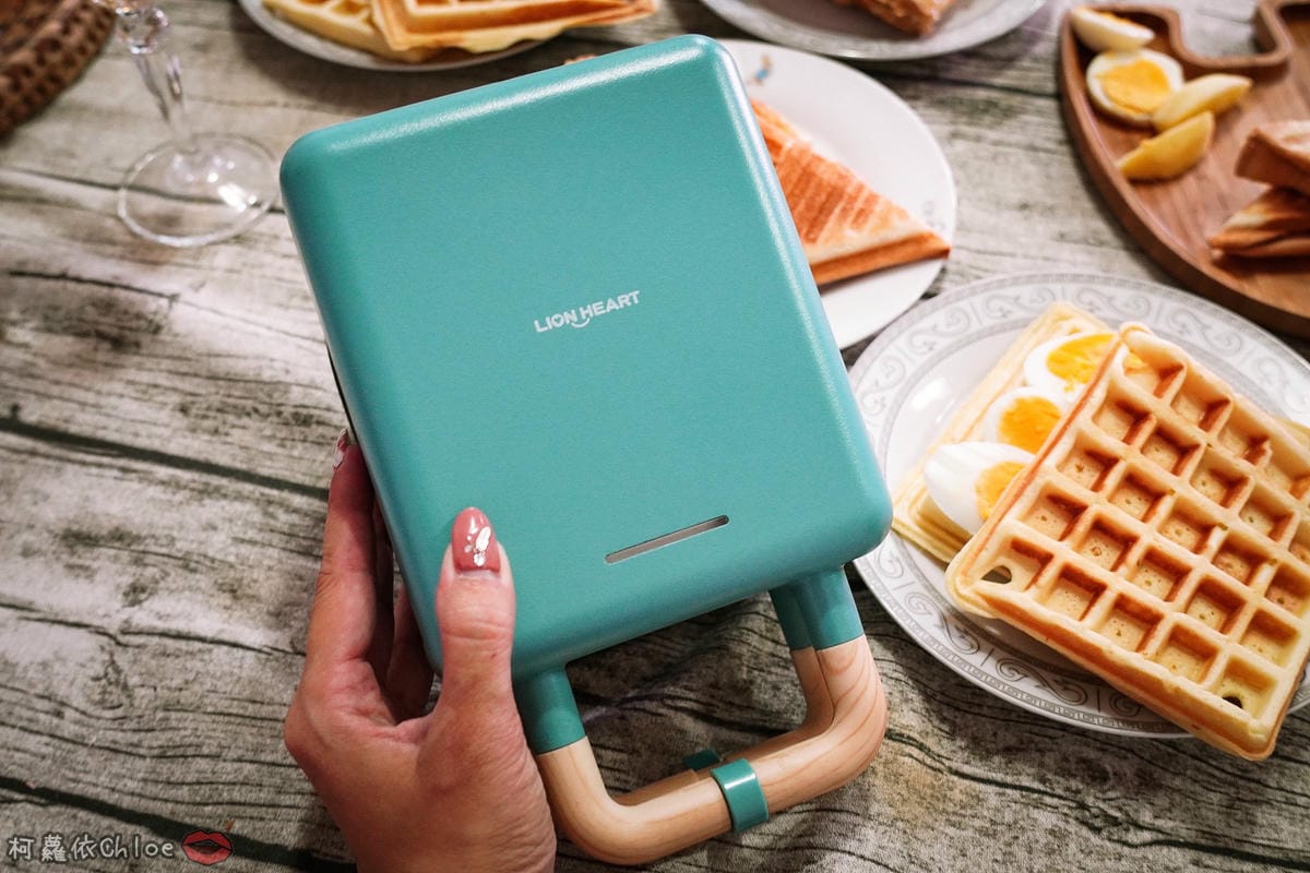 輕鬆做早餐 親子點心不NG絕美熱壓吐司機鬆餅機 獅子心二合一熱壓吐司機22.jpg 輕鬆做早餐 親子點心不NG絕美熱壓吐司機鬆餅機 獅子心二合一熱壓吐司機22.jpg