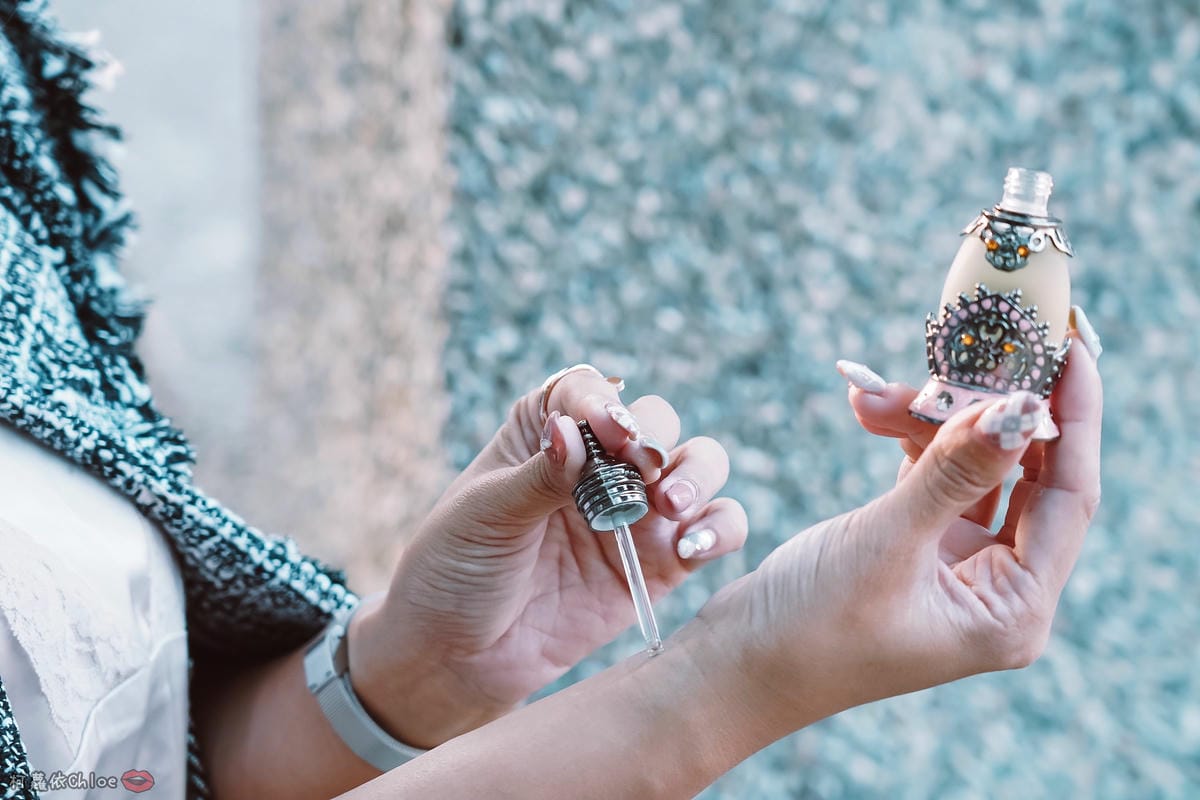 女神系香氛 魅力穿搭必備 泰國JAPARA埃及香氛精萃 手工彩繪香水瓶值得收藏 19.jpg 女神系香氛 魅力穿搭必備 泰國JAPARA埃及香氛精萃 手工彩繪香水瓶值得收藏 19.jpg