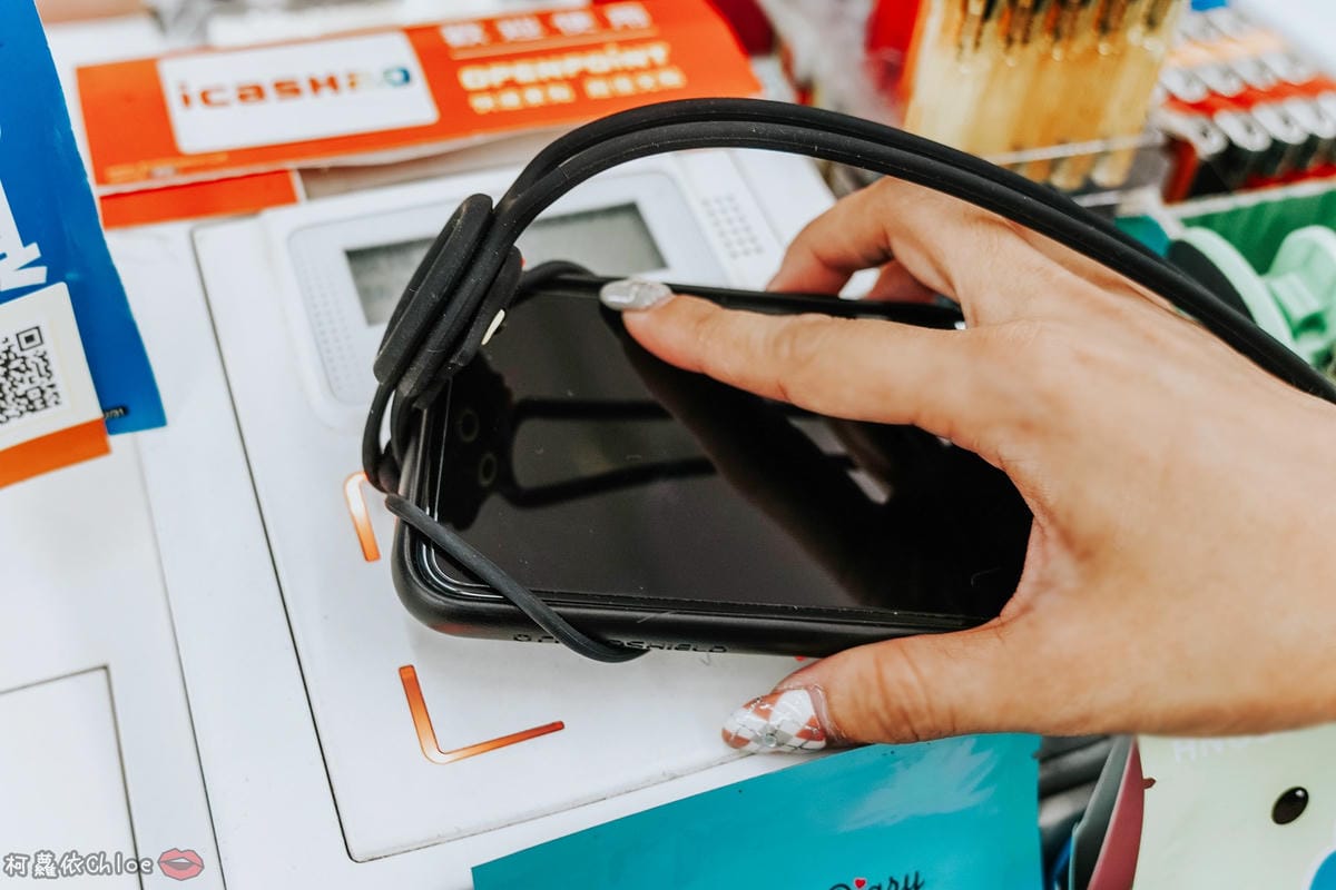 3C時尚配件 Bone頸掛手機綁二代-喵喵貓 貓奴必收!是卡套也是手機綁 手機掛著輕鬆走15.jpg 3C時尚配件 Bone頸掛手機綁二代-喵喵貓 貓奴必收!是卡套也是手機綁 手機掛著輕鬆走15.jpg