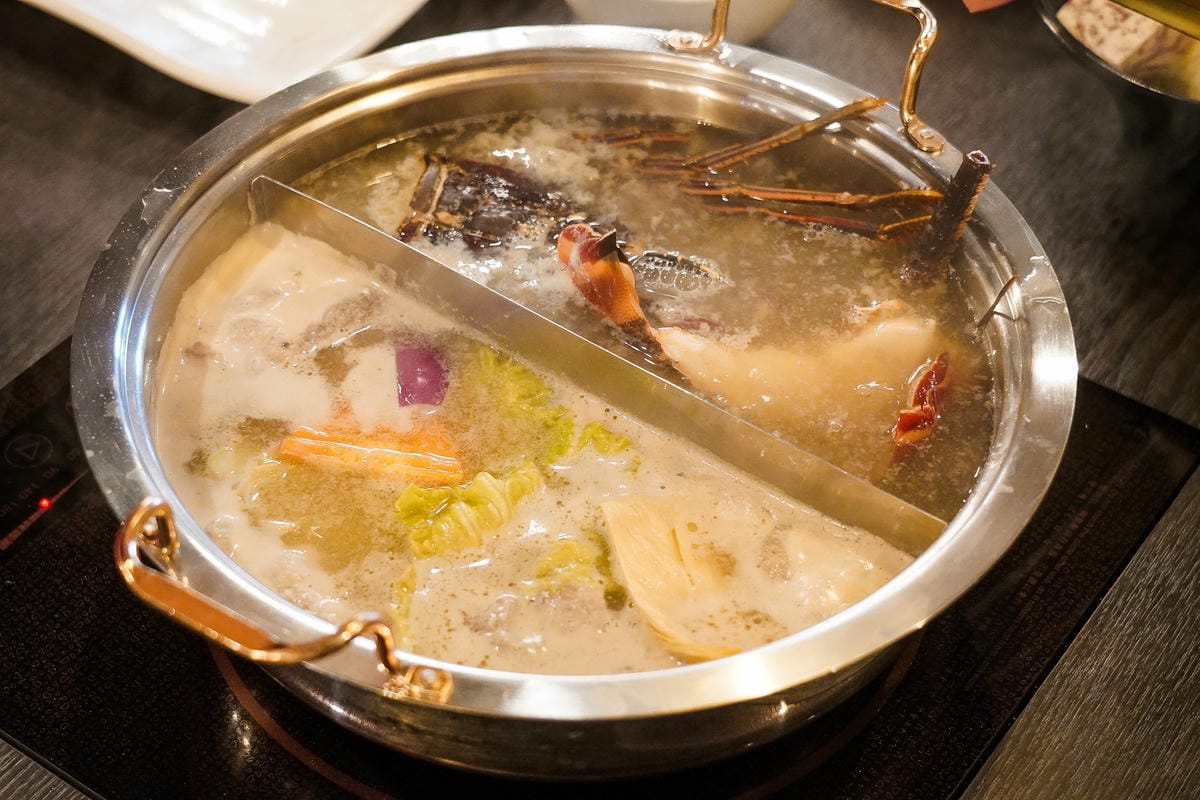 高雄火鍋 舞古賀鍋物專門店-天祥店 痛風蝦爆鍋 頂級海鮮高檔肉品 超滿足 三民區海鮮鍋37.jpg