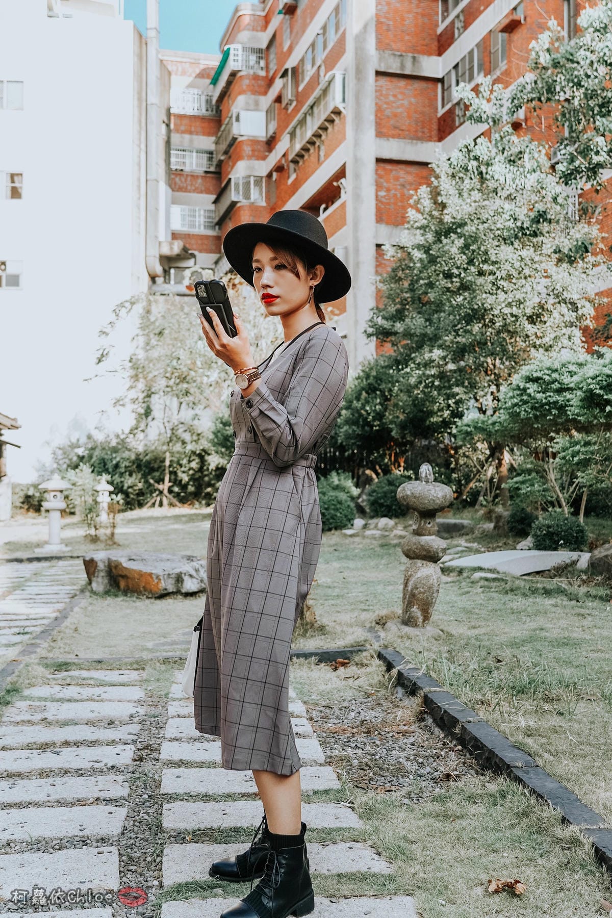 3C時尚配件 Bone頸掛手機綁二代-喵喵貓 貓奴必收!是卡套也是手機綁 手機掛著輕鬆走10.jpg 3C時尚配件 Bone頸掛手機綁二代-喵喵貓 貓奴必收!是卡套也是手機綁 手機掛著輕鬆走10.jpg