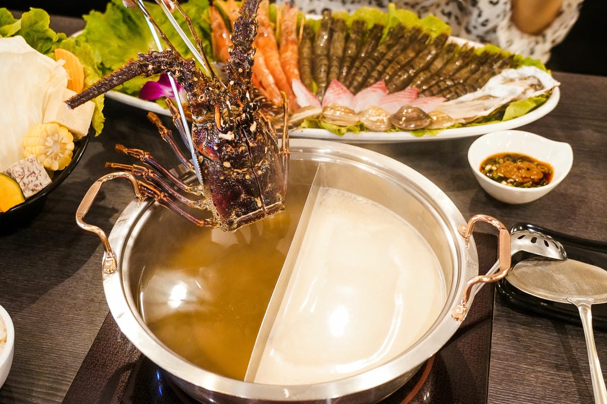 高雄火鍋 舞古賀鍋物專門店-天祥店 痛風蝦爆鍋 頂級海鮮高檔肉品 超滿足 三民區海鮮鍋30.jpg