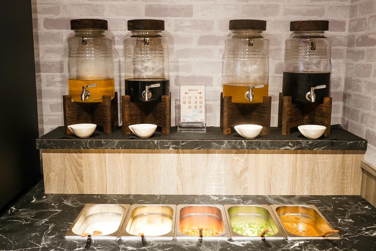 高雄火鍋 舞古賀鍋物專門店-天祥店 痛風蝦爆鍋 頂級海鮮高檔肉品 超滿足 三民區海鮮鍋16.jpg