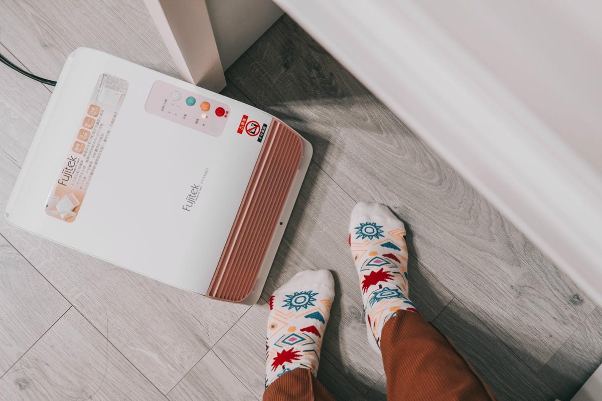 生活居家 Fujitek富士電通 居家浴室遙控陶瓷電暖器 冬日必備 可定時 冷暖風調節 輕巧便利使用21.jpg 生活居家 Fujitek富士電通 居家浴室遙控陶瓷電暖器 冬日必備 可定時 冷暖風調節 輕巧便利使用21.jpg