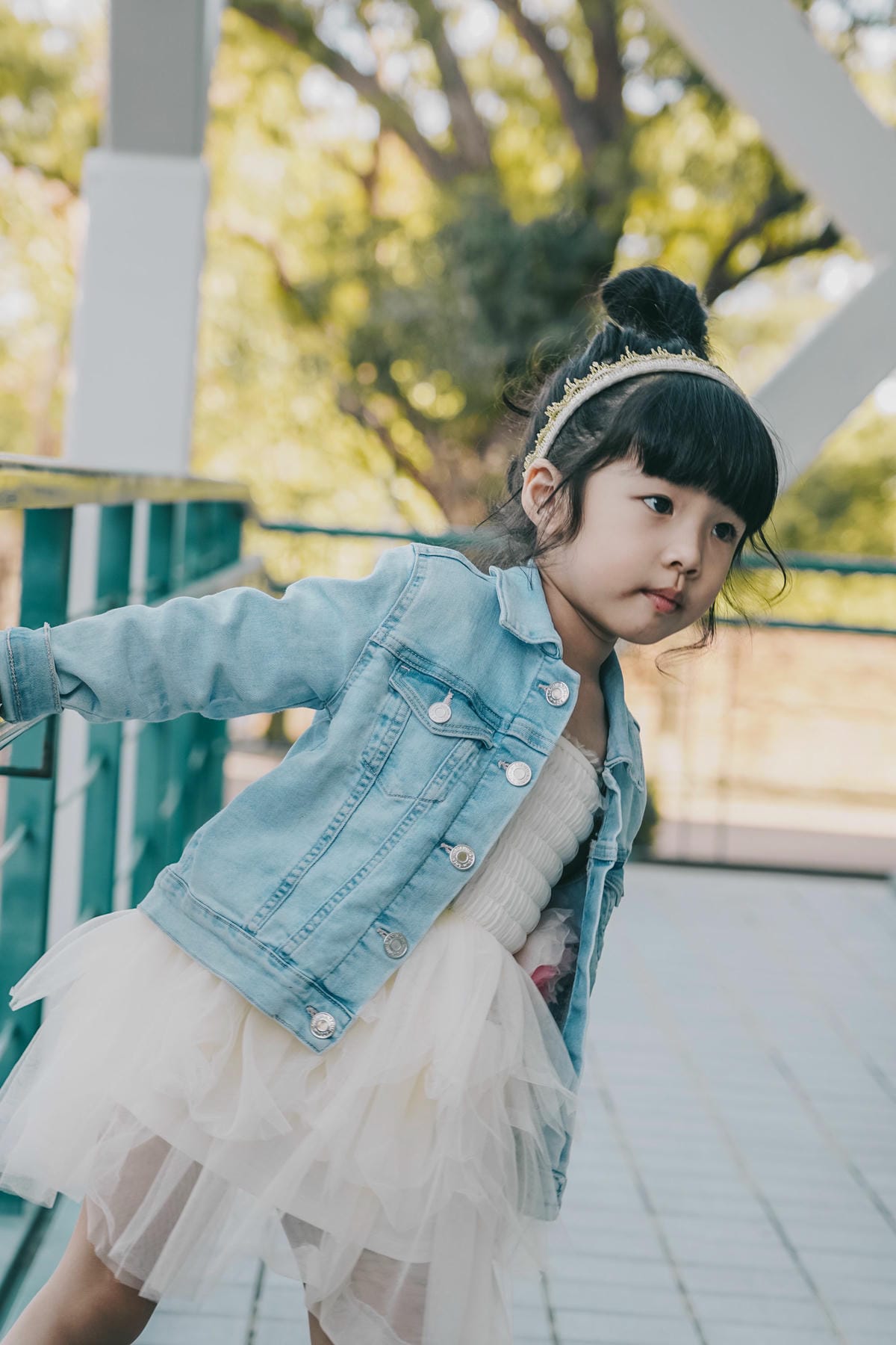 嬰幼兒童裝 Britt女童禮服 一圓女孩公主夢 手工製作的兒童髮箍讓穿搭更聚焦19.jpg 嬰幼兒童裝 Britt女童禮服 一圓女孩公主夢 手工製作的兒童髮箍讓穿搭更聚焦19.jpg