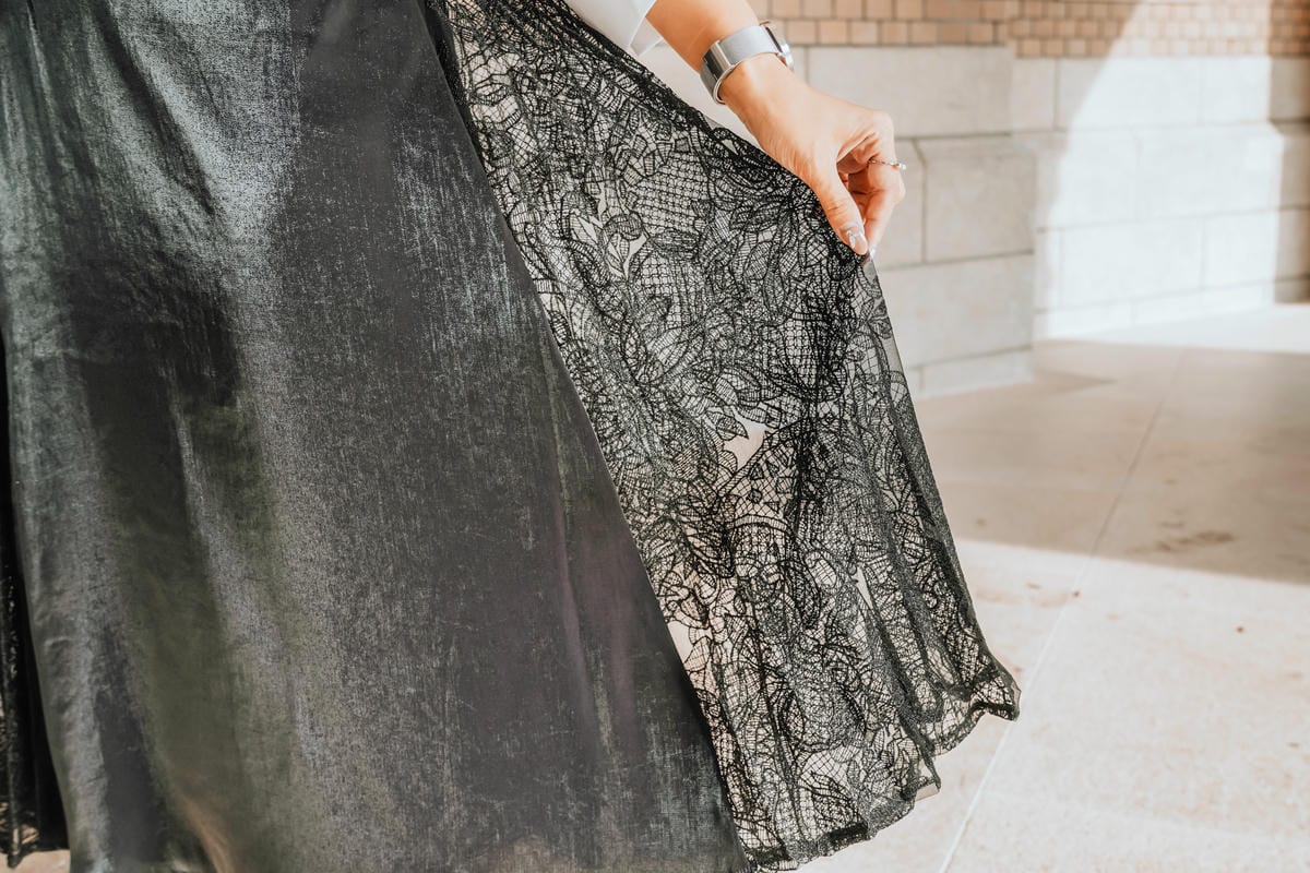 都會穿搭 iROO輕奢華 週時尚愛自己不打折 經典黑白上班族穿搭 秋冬風衣必備11.jpg 都會穿搭 iROO輕奢華 週時尚愛自己不打折 經典黑白上班族穿搭 秋冬風衣必備11.jpg