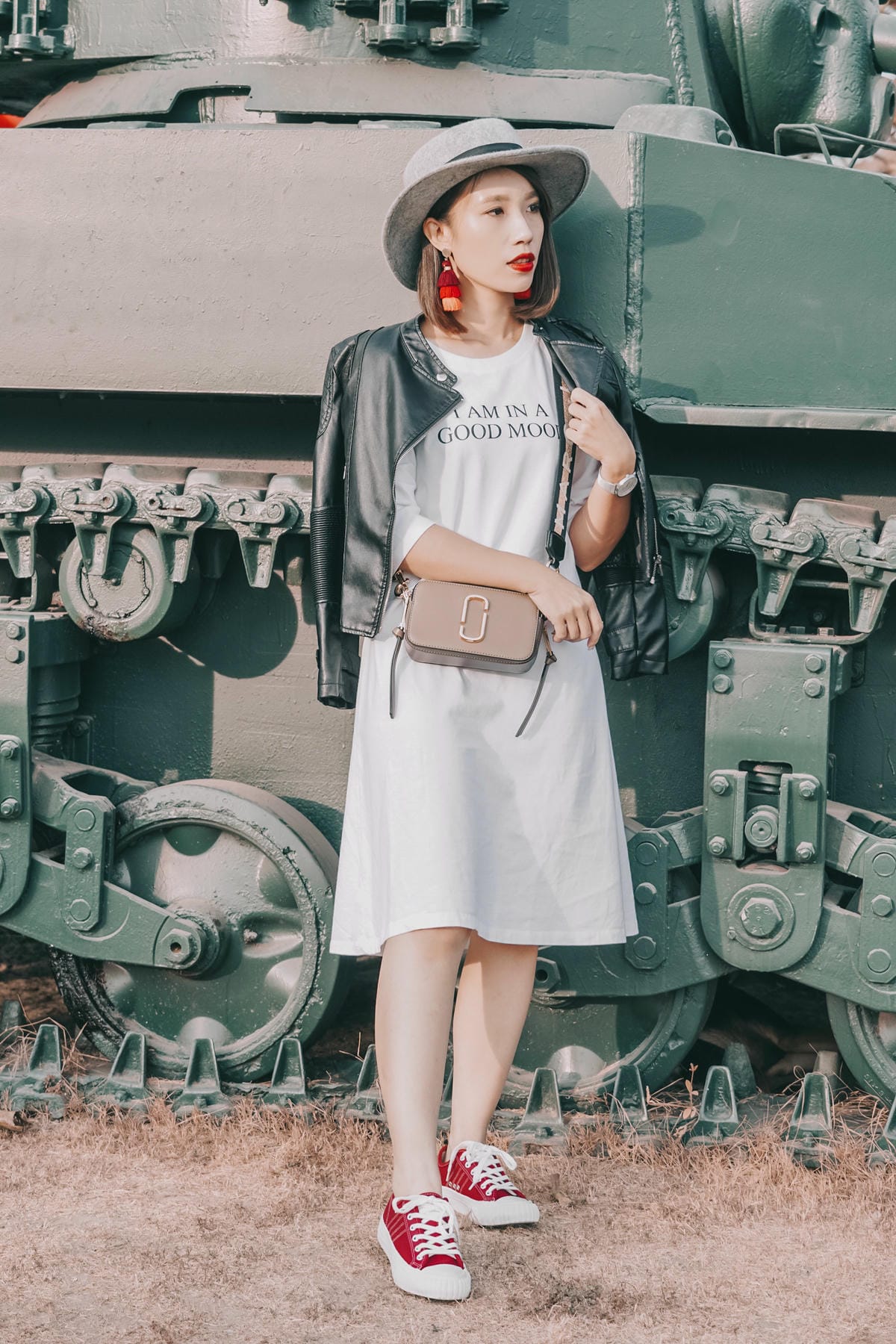 帆布鞋穿搭LOOKBOOK JEANSDA金斯大戰斧加硫鞋 不敗經典帆布鞋展現個人穿搭魅力@高雄駁二店61.jpg 帆布鞋穿搭LOOKBOOK JEANSDA金斯大戰斧加硫鞋 不敗經典帆布鞋展現個人穿搭魅力@高雄駁二店61.jpg