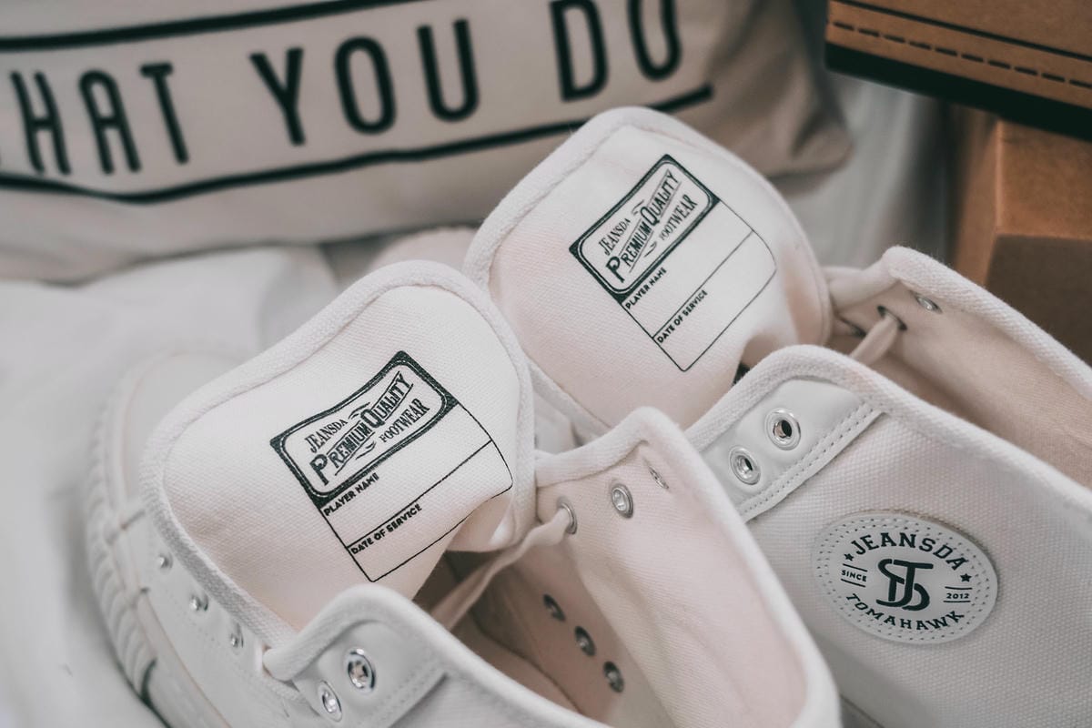 帆布鞋穿搭LOOKBOOK JEANSDA金斯大戰斧加硫鞋 不敗經典帆布鞋展現個人穿搭魅力@高雄駁二店39.jpg 帆布鞋穿搭LOOKBOOK JEANSDA金斯大戰斧加硫鞋 不敗經典帆布鞋展現個人穿搭魅力@高雄駁二店39.jpg