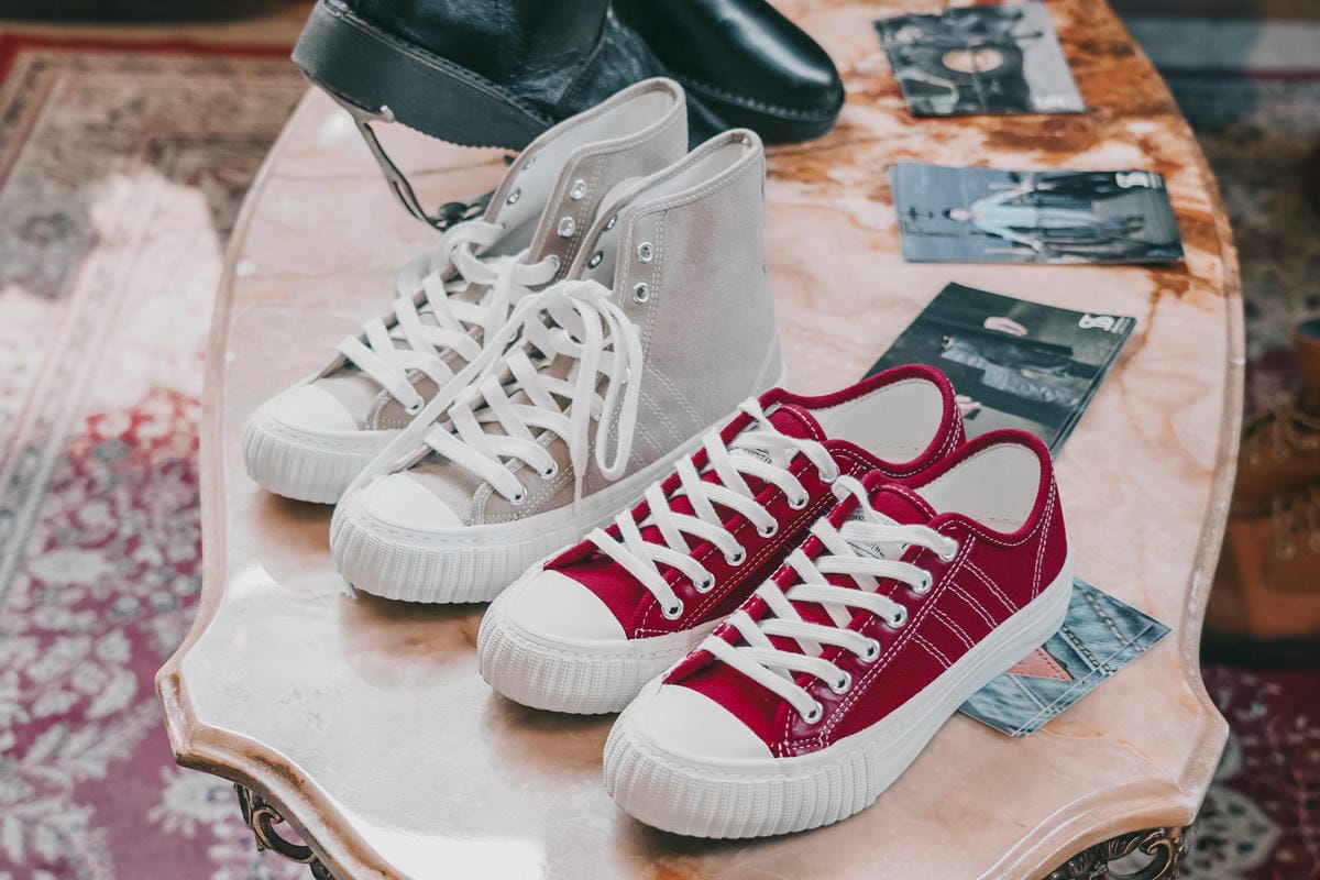 帆布鞋穿搭LOOKBOOK JEANSDA金斯大戰斧加硫鞋 不敗經典帆布鞋展現個人穿搭魅力@高雄駁二店15.jpg 帆布鞋穿搭LOOKBOOK JEANSDA金斯大戰斧加硫鞋 不敗經典帆布鞋展現個人穿搭魅力@高雄駁二店15.jpg