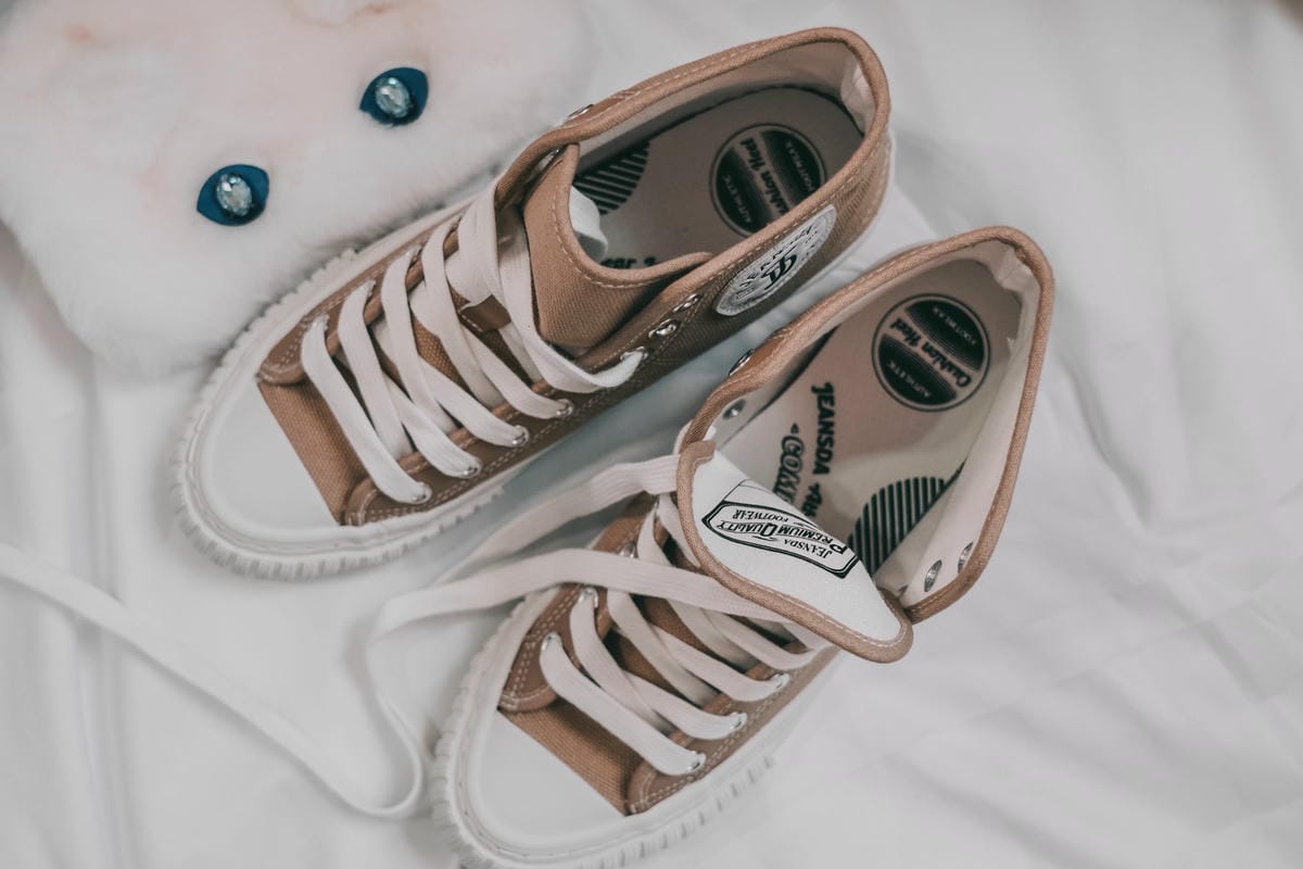 帆布鞋穿搭LOOKBOOK JEANSDA金斯大戰斧加硫鞋 不敗經典帆布鞋展現個人穿搭魅力@高雄駁二店21.jpg 帆布鞋穿搭LOOKBOOK JEANSDA金斯大戰斧加硫鞋 不敗經典帆布鞋展現個人穿搭魅力@高雄駁二店21.jpg