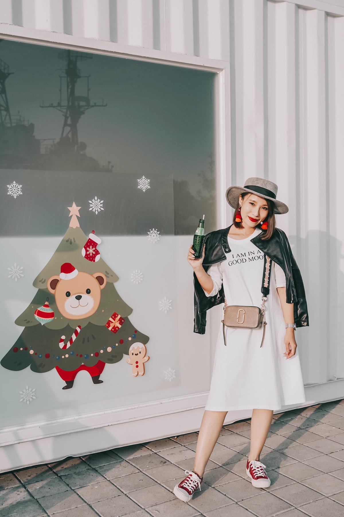 帆布鞋穿搭LOOKBOOK JEANSDA金斯大戰斧加硫鞋 不敗經典帆布鞋展現個人穿搭魅力@高雄駁二店62.jpg 帆布鞋穿搭LOOKBOOK JEANSDA金斯大戰斧加硫鞋 不敗經典帆布鞋展現個人穿搭魅力@高雄駁二店62.jpg