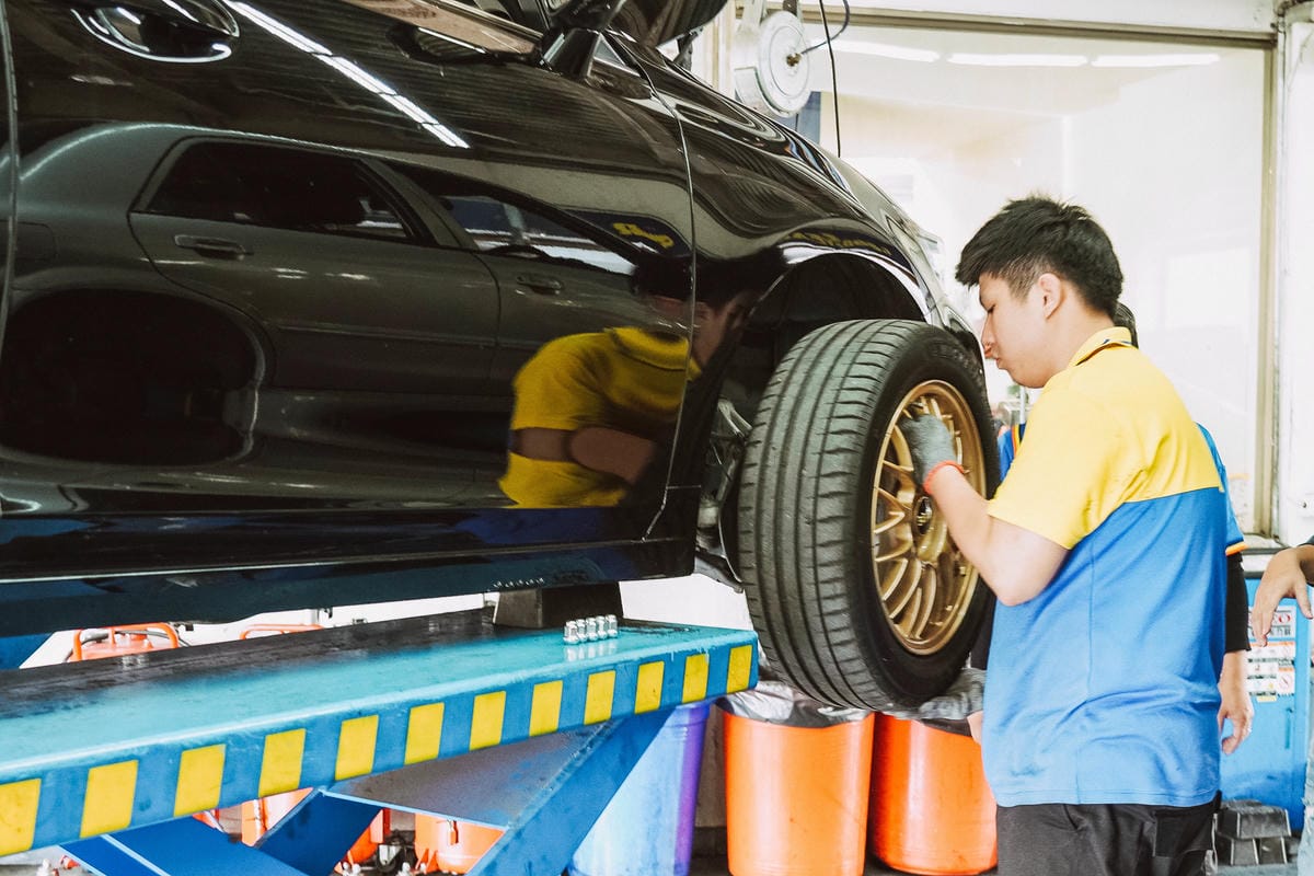 高雄汽車百貨 高階車避震器改裝 更換輪胎 汽車精品 免費行車安全檢查 一家消費 全台服務~車之輪-民權店17.jpg 高雄汽車百貨 高階車避震器改裝 更換輪胎 汽車精品 免費行車安全檢查 一家消費 全台服務~車之輪-民權店17.jpg
